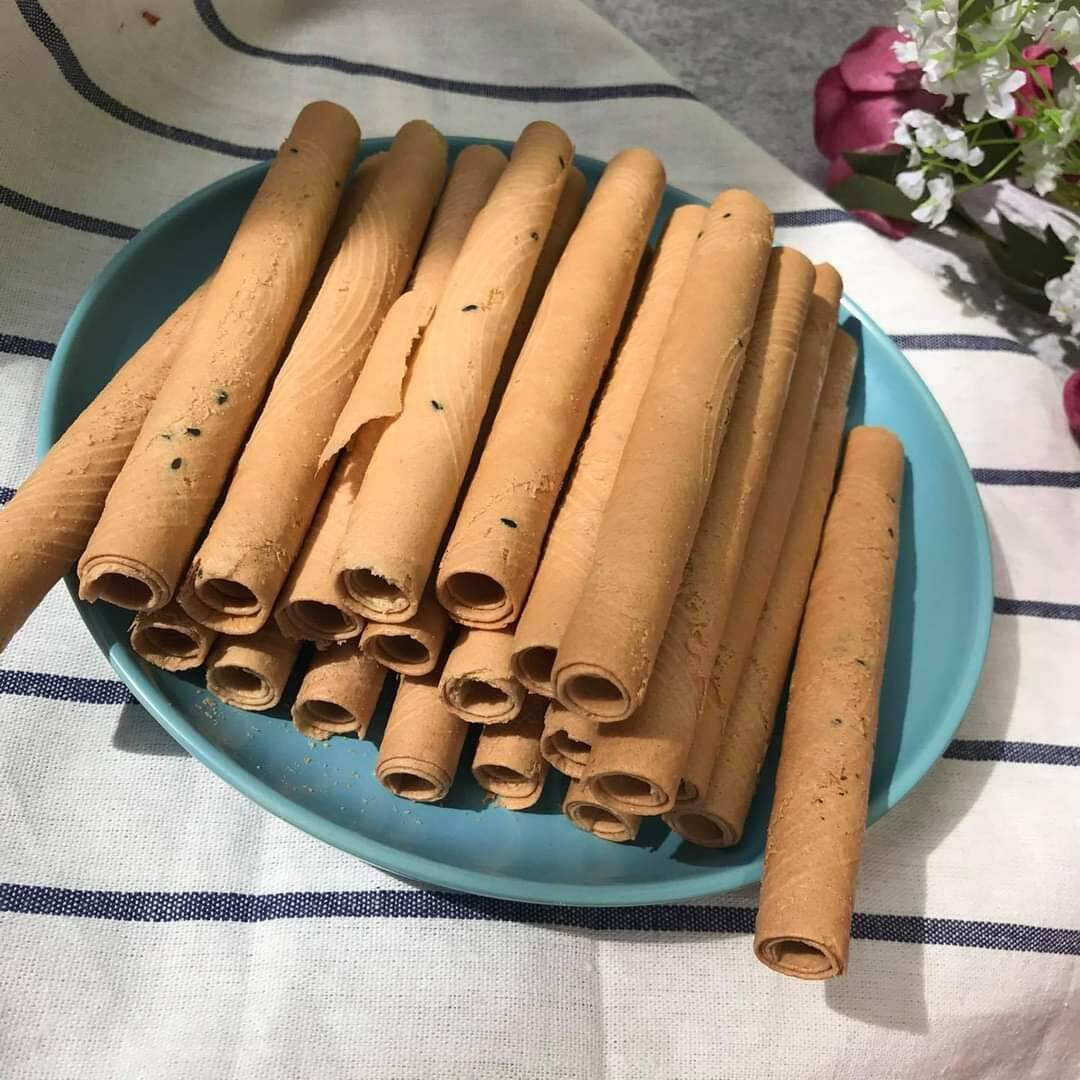 Bánh ống mè 400g