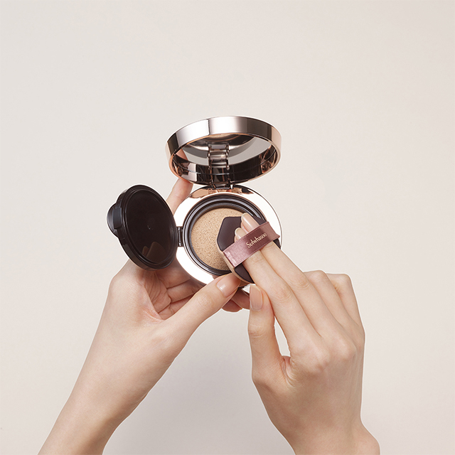Phấn Nước Thông Đỏ Sulwhasoo Timetreasure