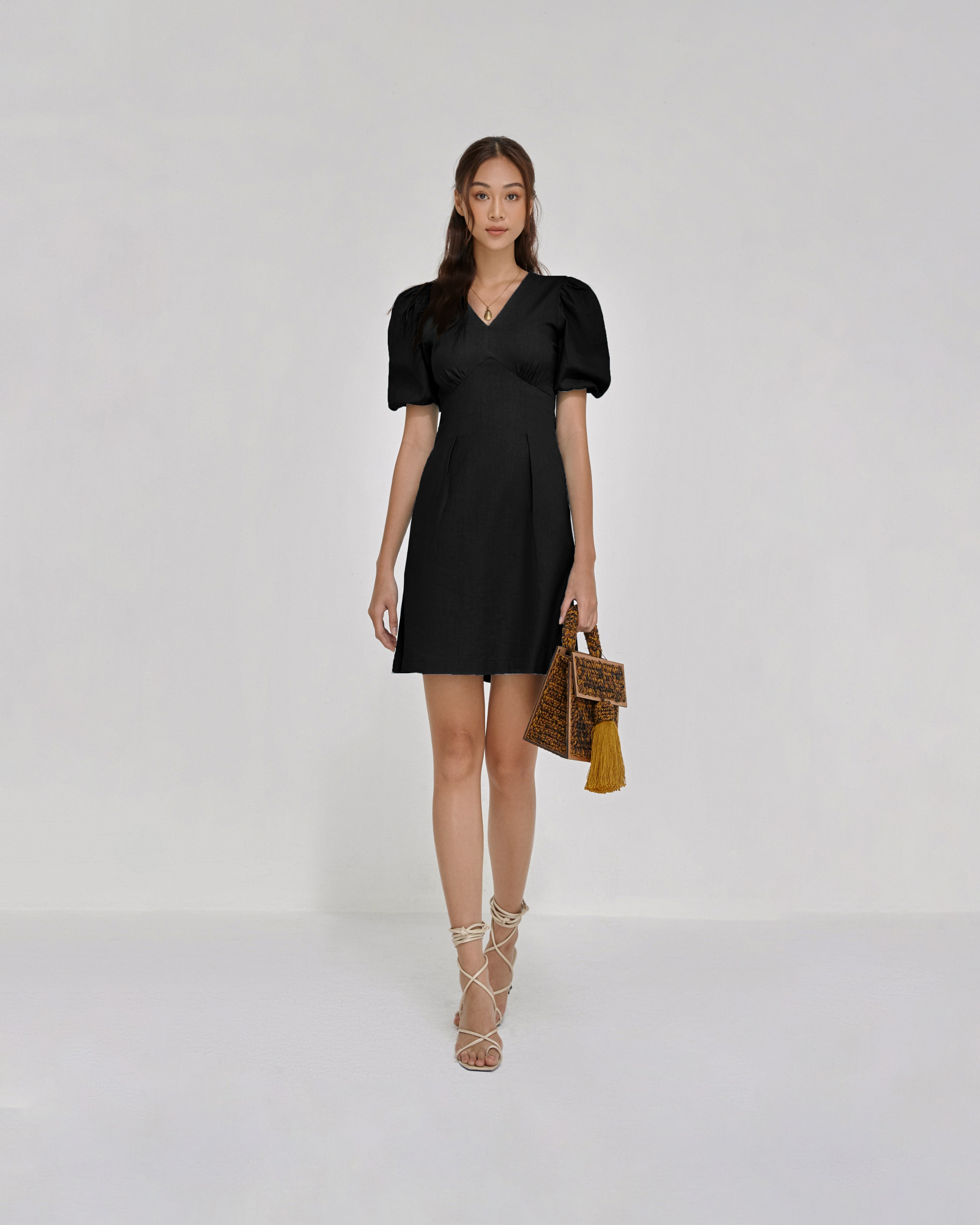 Đầm đen tay phồng - YV LE & CO