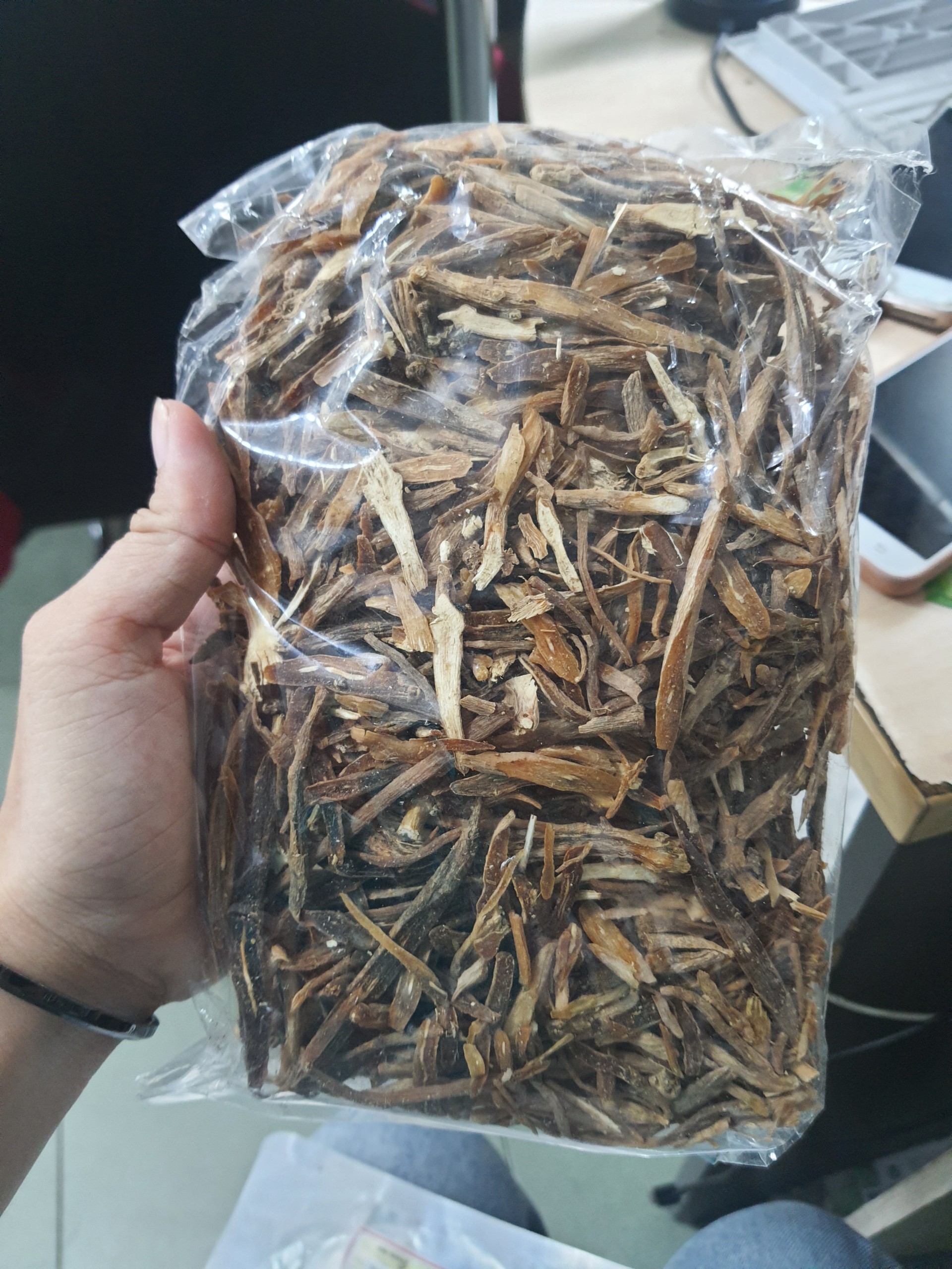 Dried Oxtail - High Quality Clean Green Product - Large Bag of 1kg - Tan Phat Herbal Medicine