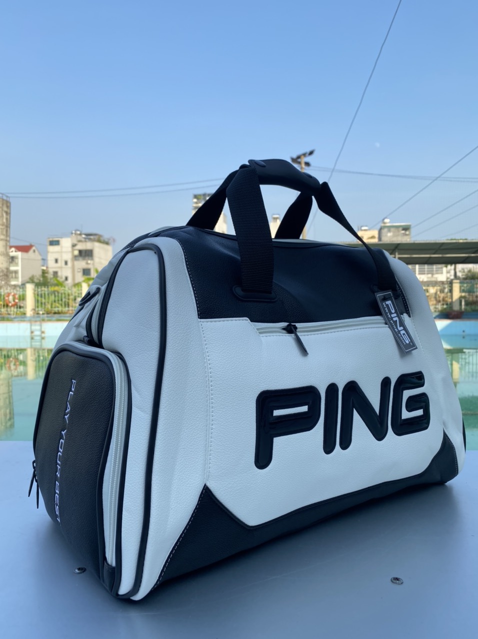 Túi Đựng Quấn Áo Golf Nam Nữ PING Chất Liệu Da Bò Hạt Sần Cao Cấp Kháng NướcTốt, Dễ Vệ Sinh, Có Ngăn Để Giày. túi gôn