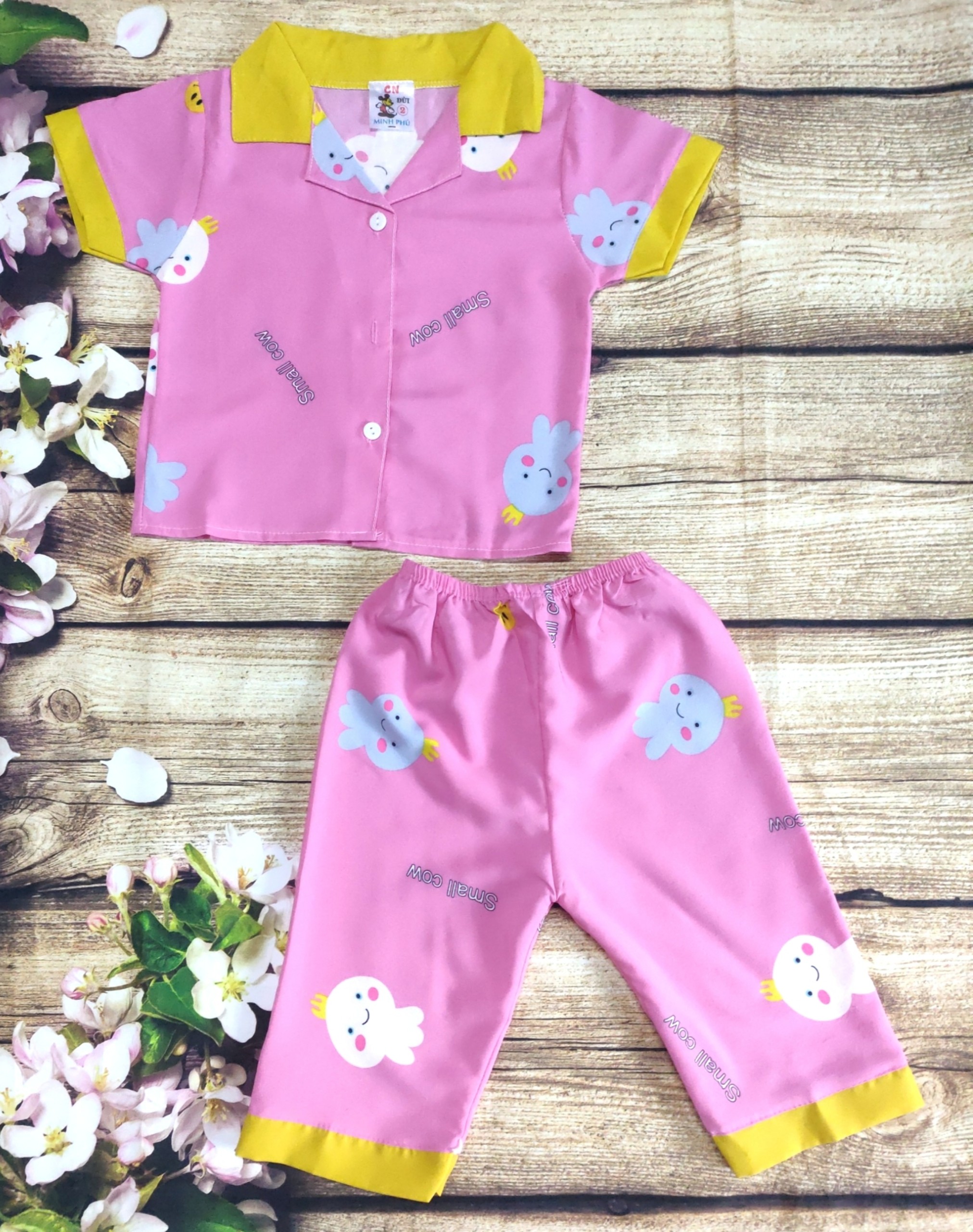 Bộ Lụa Tay Ngắn Quần Lửng Bé (6-14kg) (giao màu ngẫu nhiên)