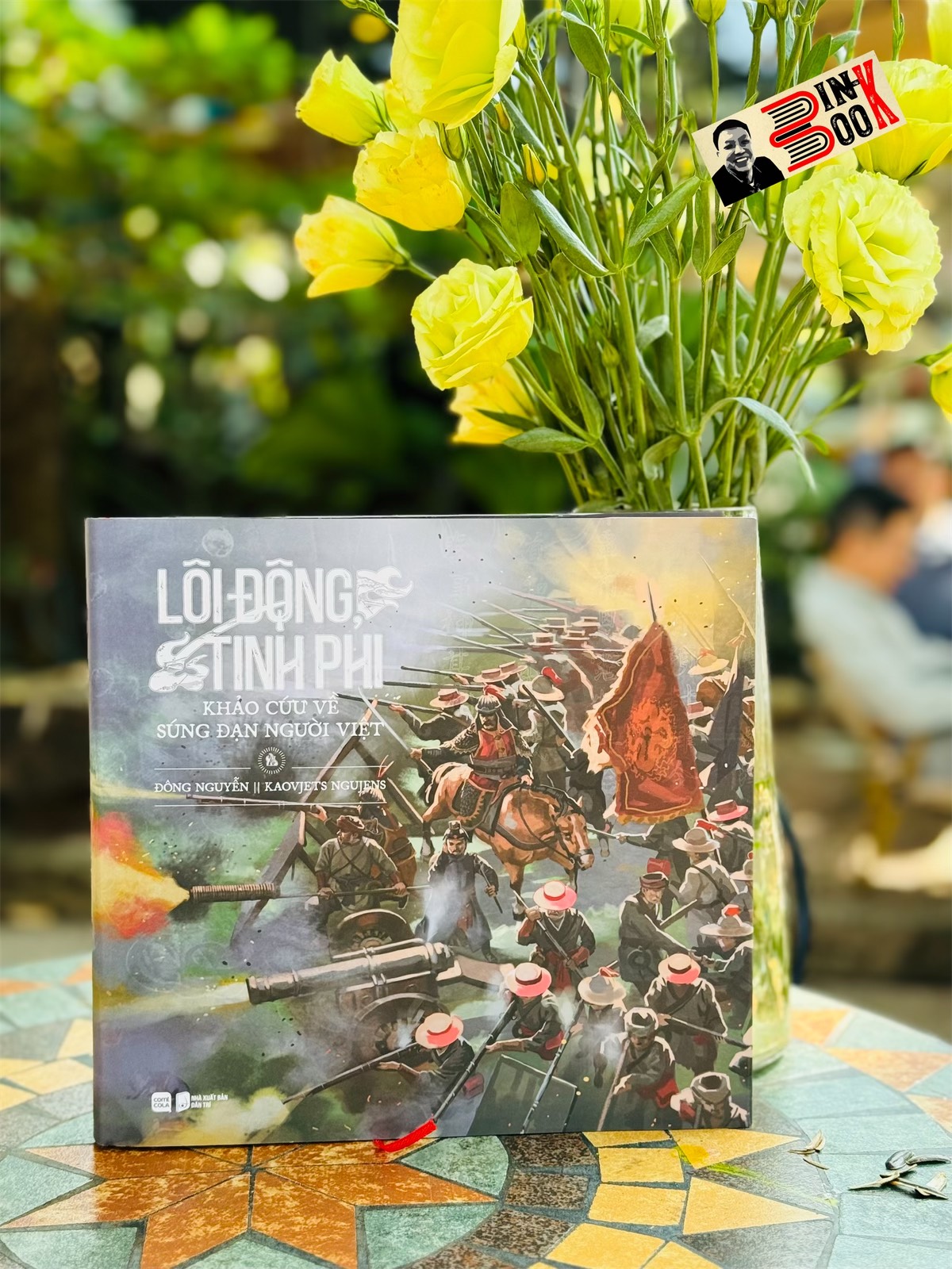 Lôi động, tinh phi – khảo cứu về súng đạn người việt – đông nguyễn, kaovjets ngujens – comicola - nxb dân trí