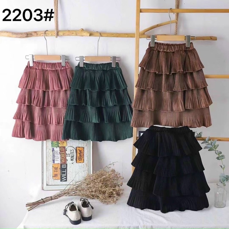 Rập K&B - Handmade - Mẫu lên từ rập size 1 tuổi: từ size 1-4 chân váy 3 tầng,  5-10 tuổi chân váy 4 tầng | Facebook