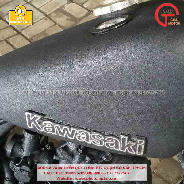 [HCM]SAMURAI DÒNG SƠN 2 THÀNH PHẦN2K08 LÓT GẦM XE EPOXY MÀU ĐEN