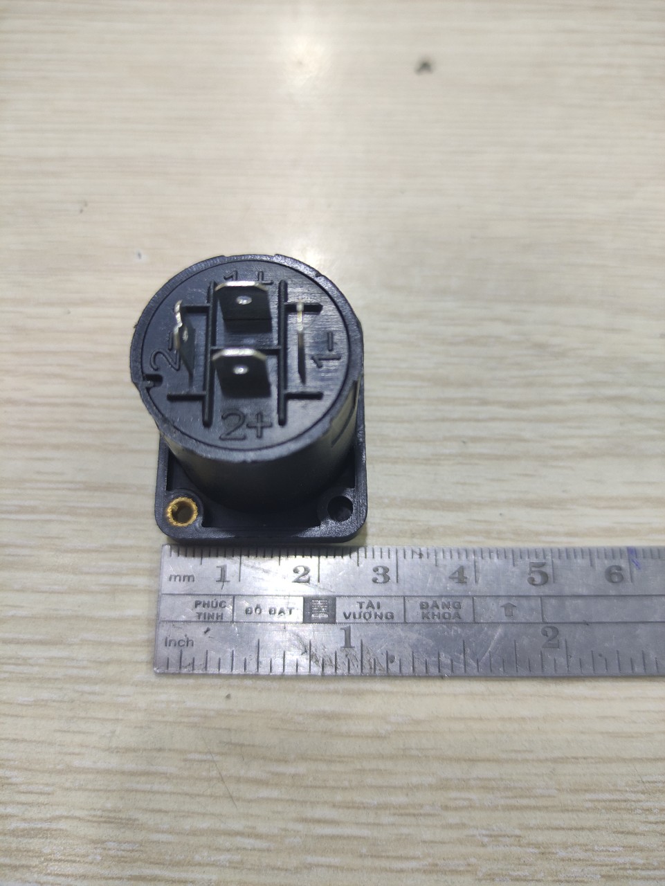 Jack loa Speakon Cái nhựa