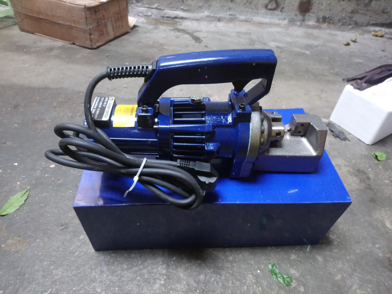 Máy cắt sắt thủy lực cầm tay RC20
