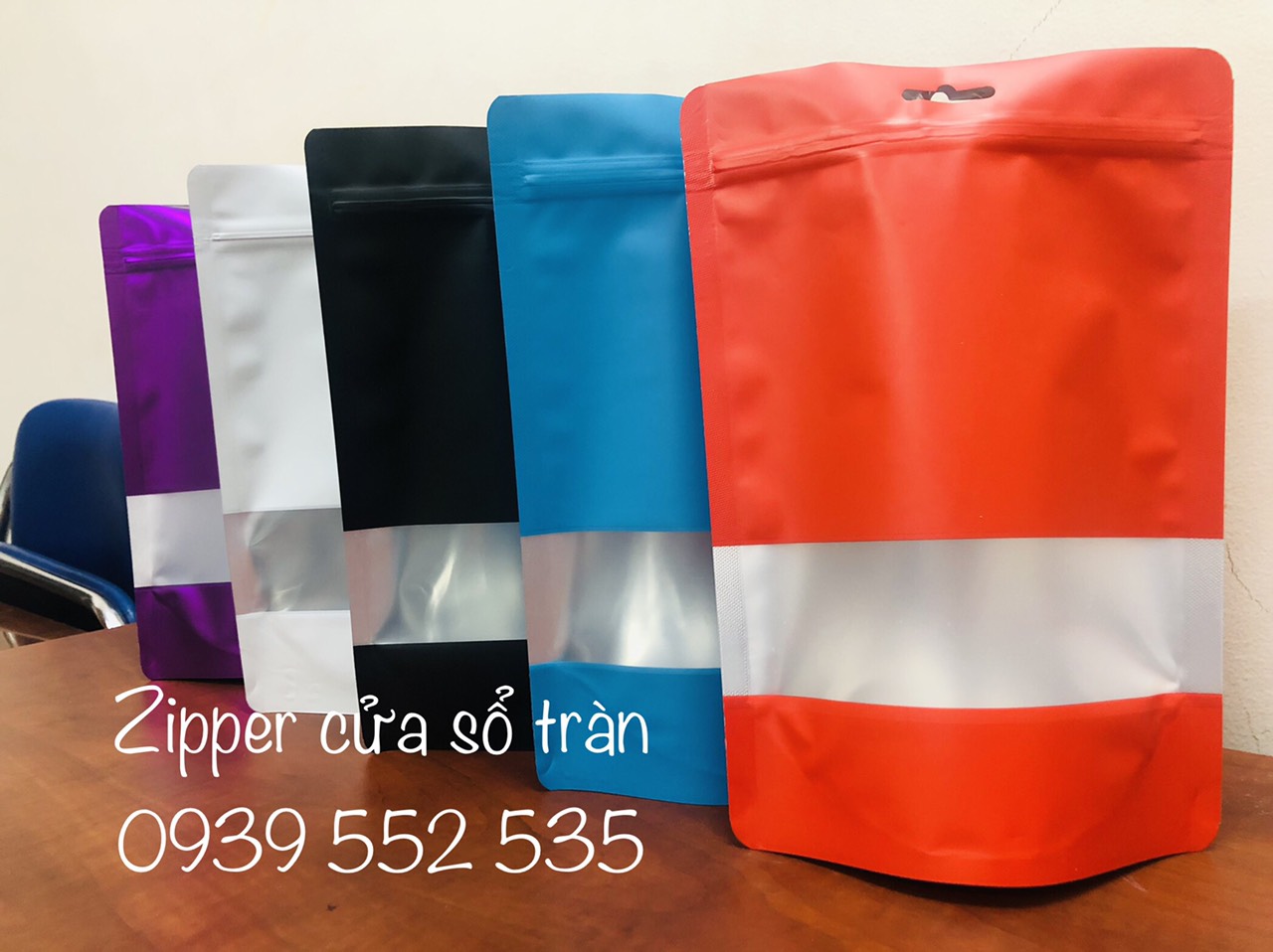 1kg - túi zipper cửa sổ tràn (Nhiều màu)