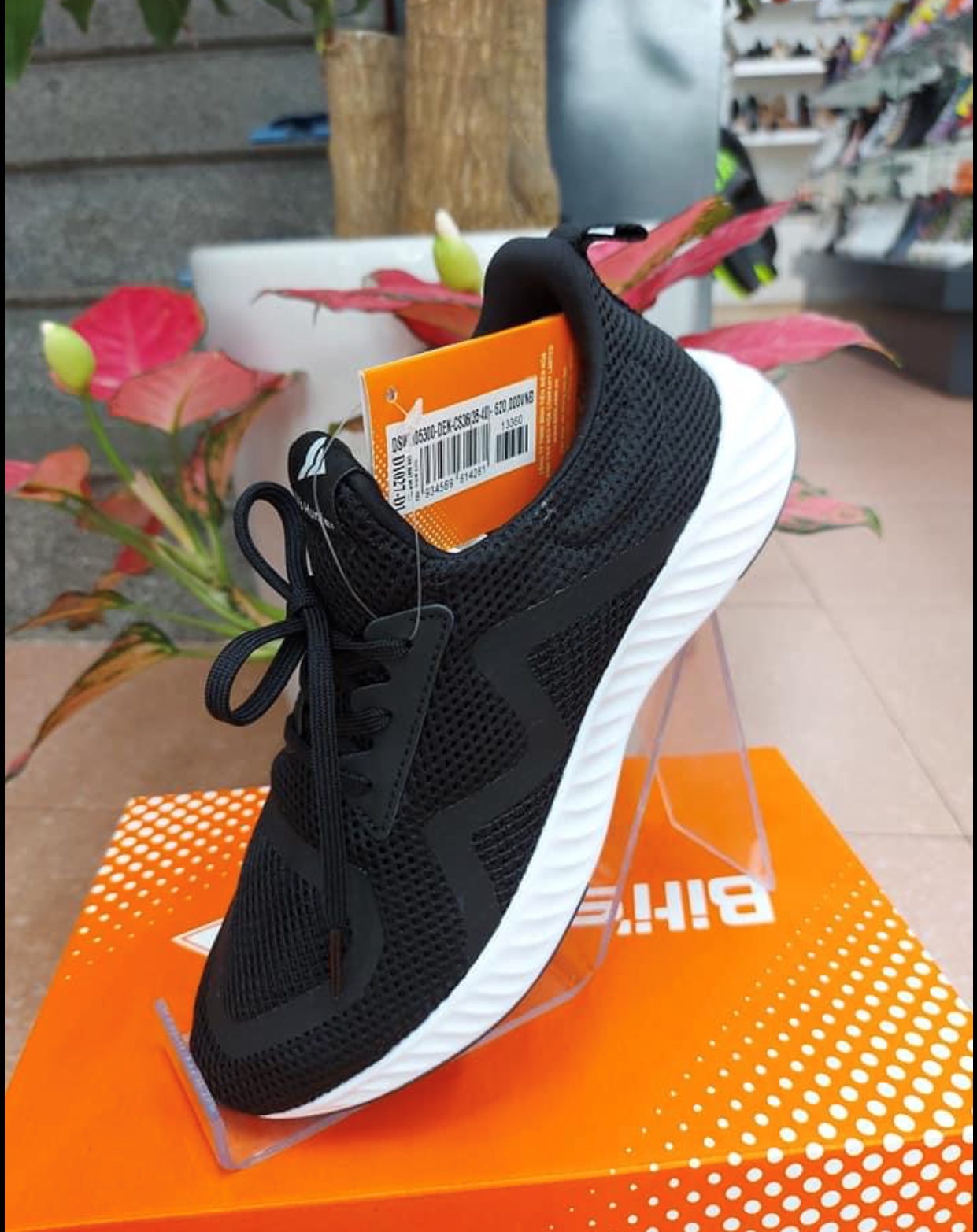 Giày Thể Thao Cao Cấp Nữ Bitis Hunter Core Jogging - DSWH05300DEN