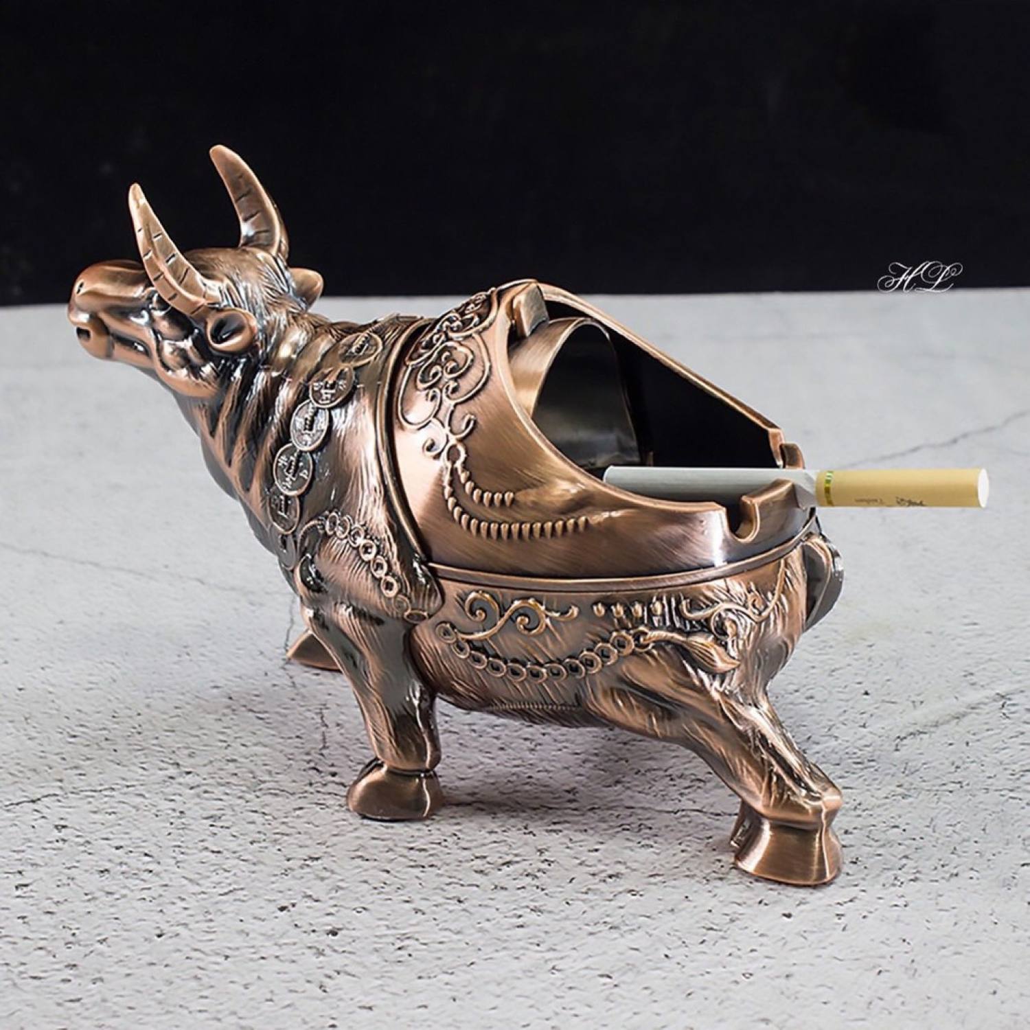 Gạt tàn mạ đồng giả cổ mẫu con trâu