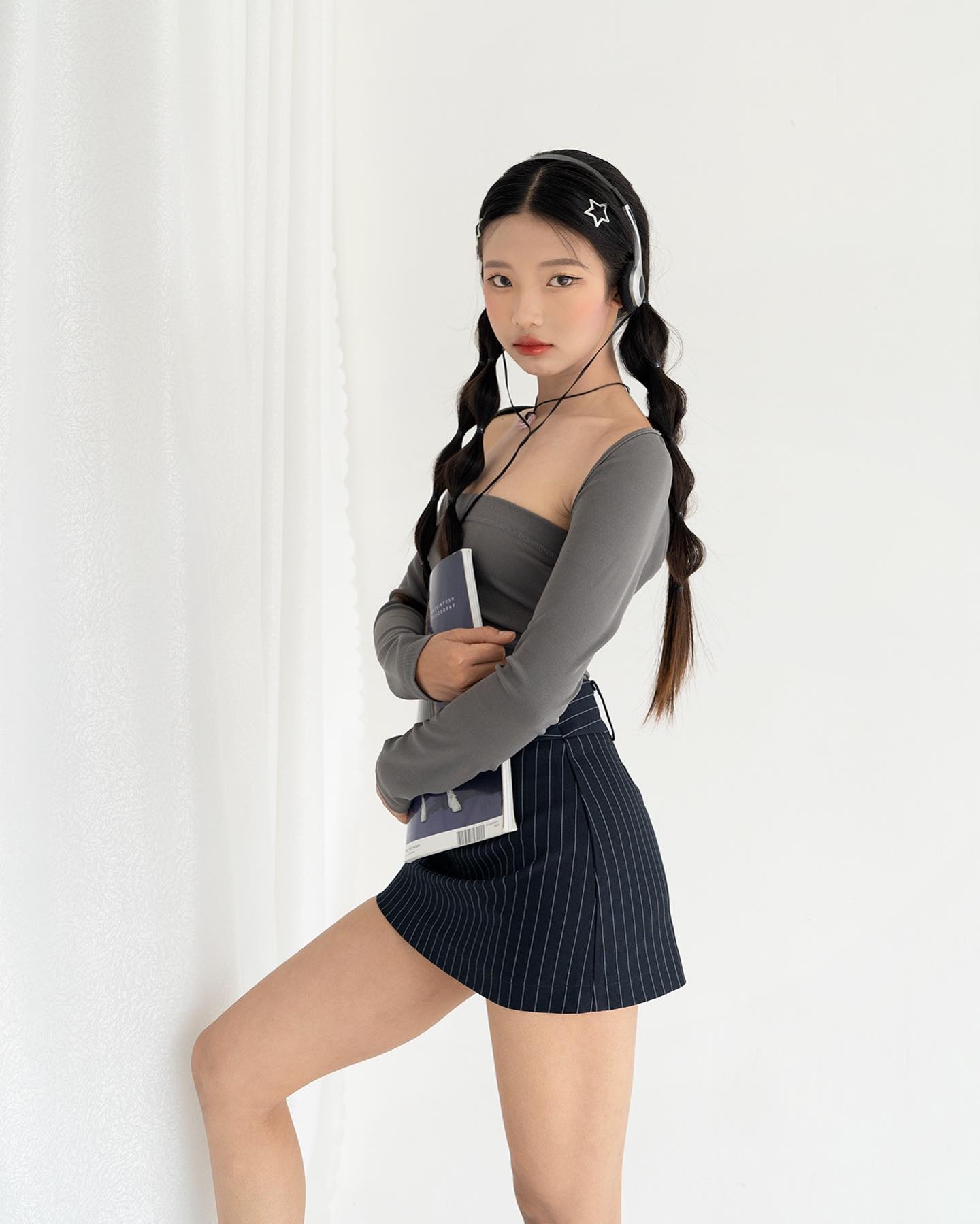 Chân váy dáng ngắn cạp to Naked by V - Basic Mini Skirt