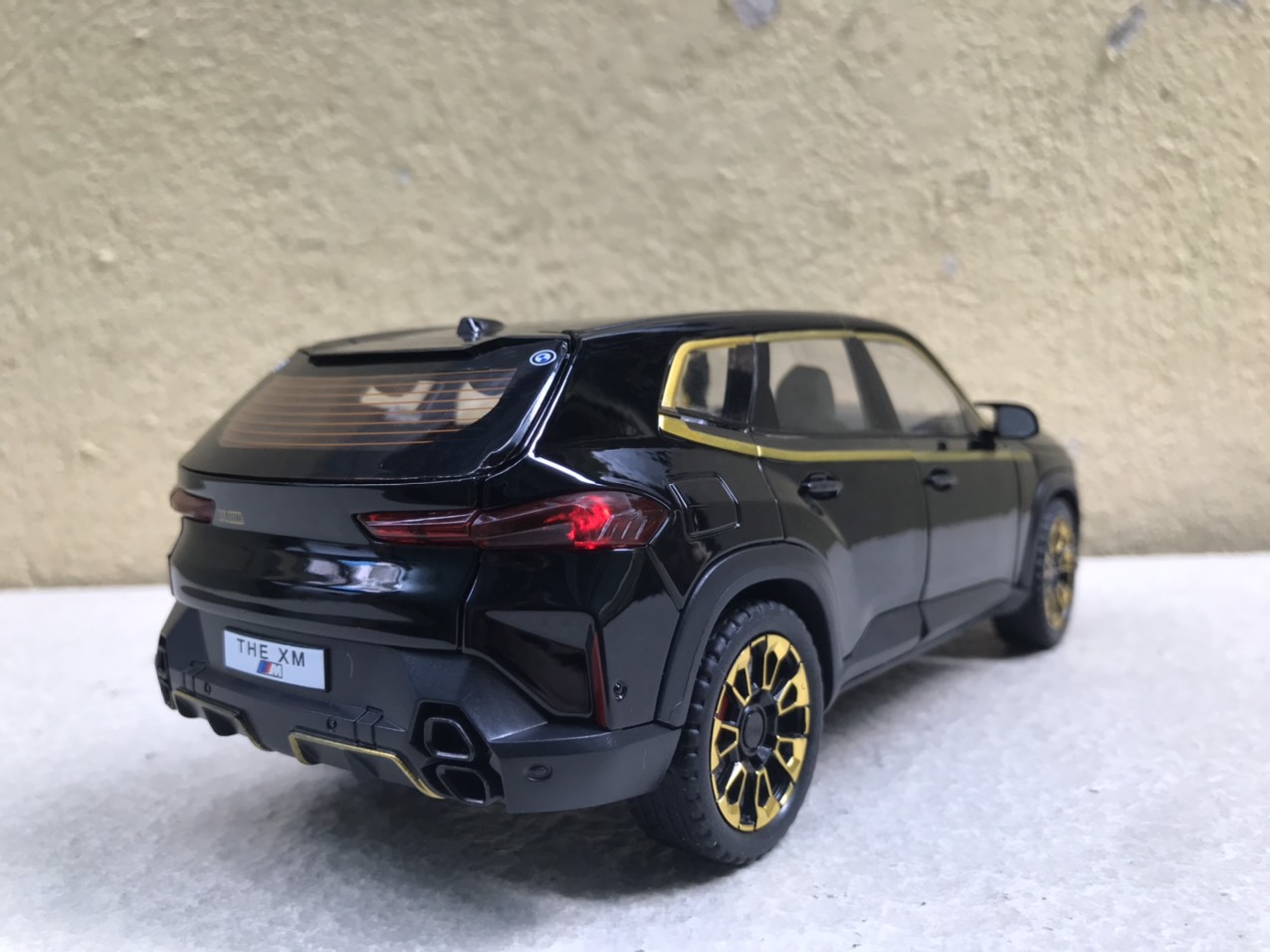 [HCM]Mô hình xe ô tô BMW X7 1:24