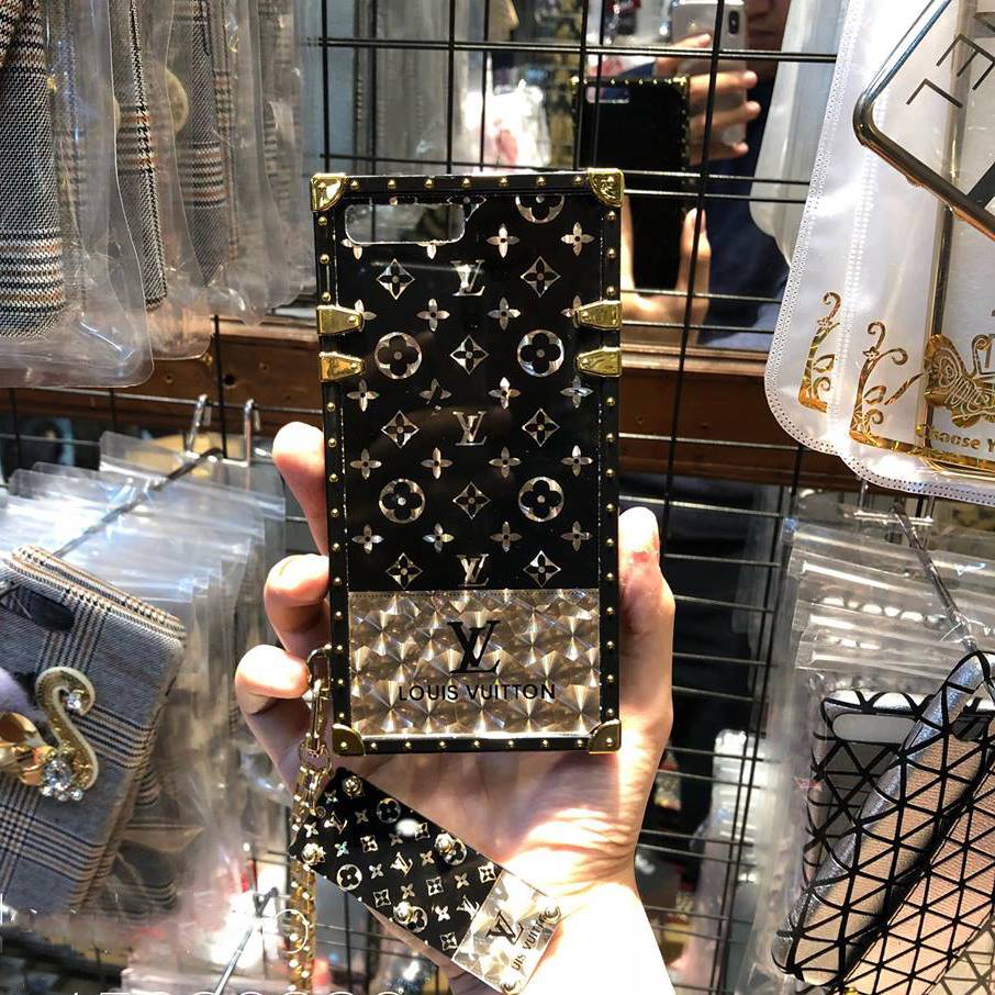 Ốp lưng thương hiệu LV gương iphone 6/6plus, 7/7plus, 8/8plus, X, XR,XMax