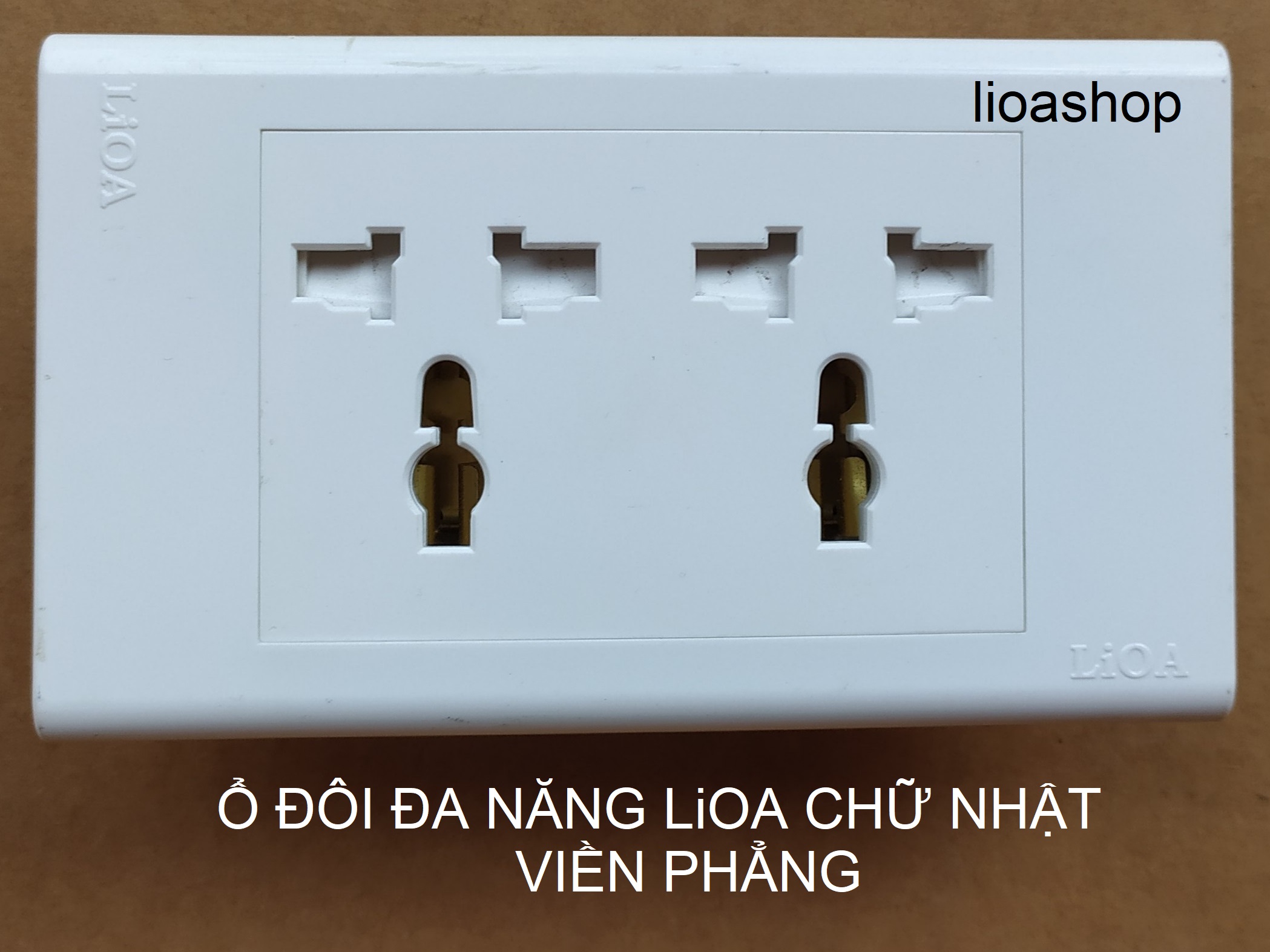 Ổ CẮM  ĐÔI ĐA NĂNG LiOA