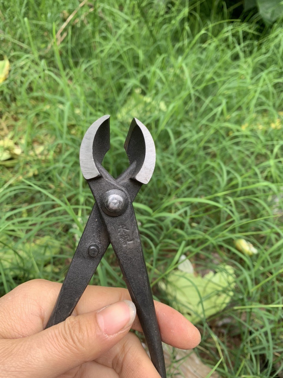 Kìm cạp đa năng thép đen ( vừa tròn vừa xéo)