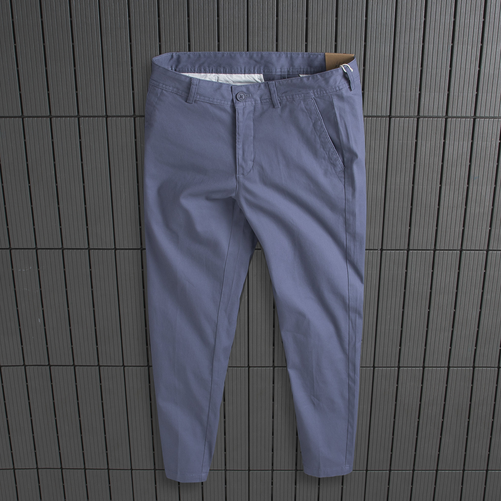 Quần kaki nam TORANO dáng basic thêu logo, form chuẩn EABK019
