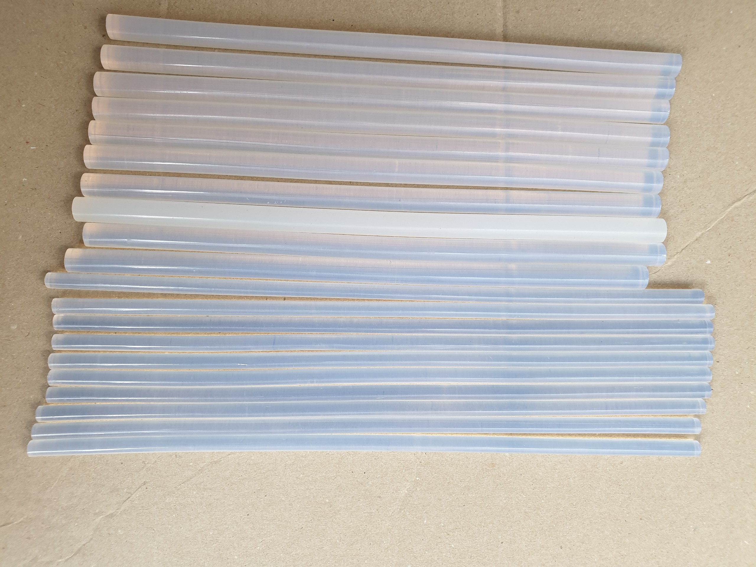 Keo Nến Silicon Loại Tốt [ 20 Cây ]