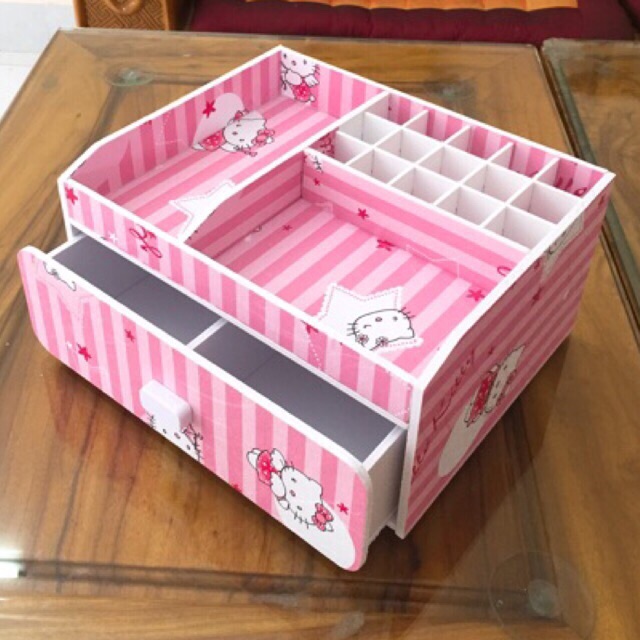Kệ mỹ phẩm 25cm hellokitty sọc