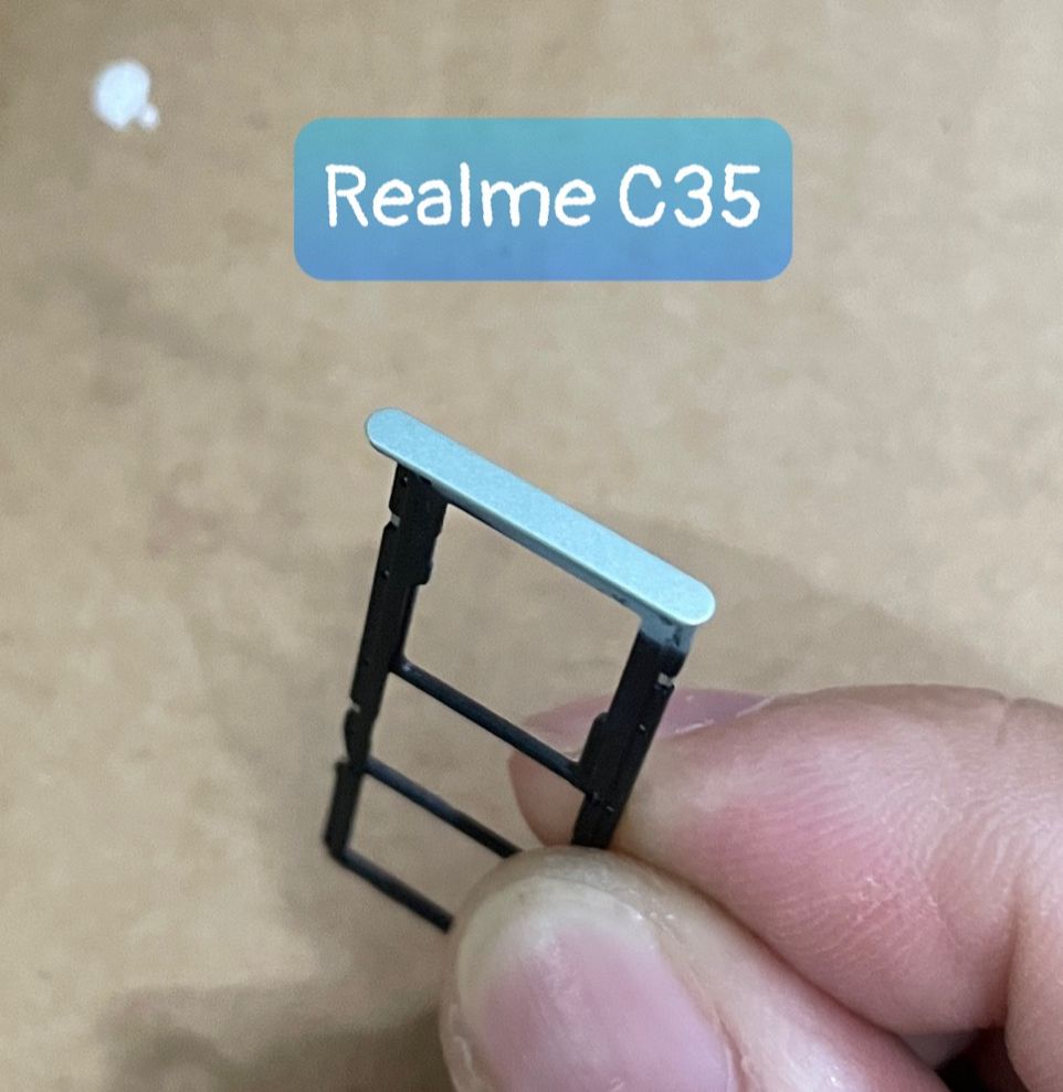 Khay sim realme c35
