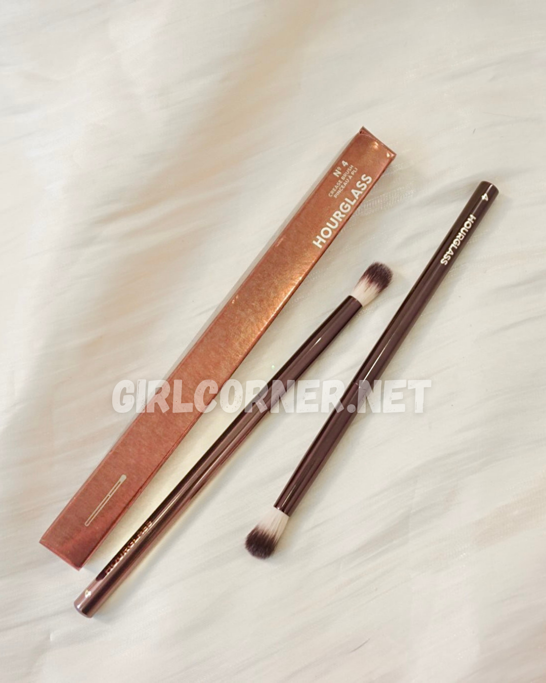 [HCM]Cọ blend mắt Hourglass N.4