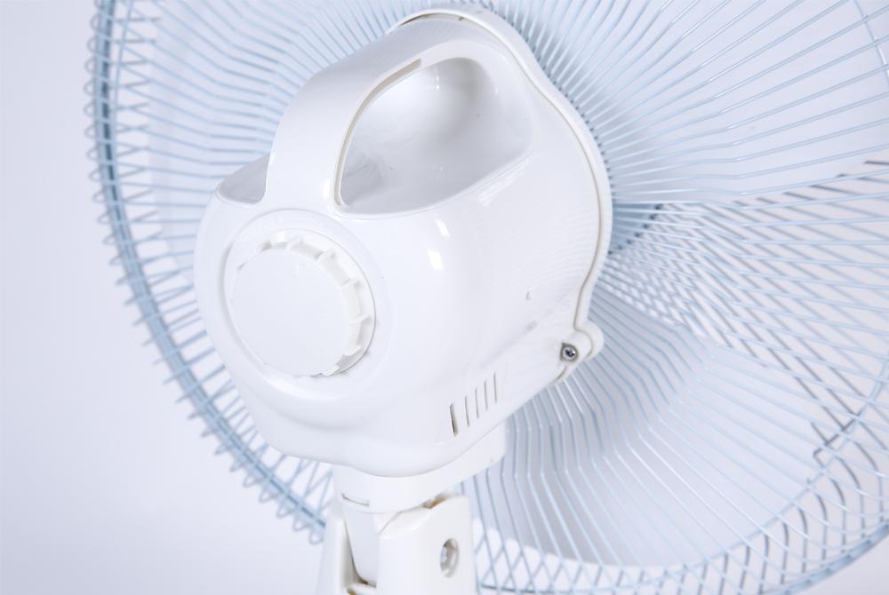 Quạt tích điện SUNHOUSE SH722