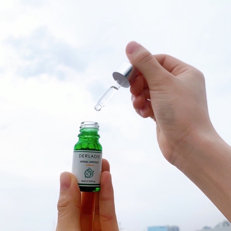 Chấm mụn tràm trà Derladie teatree oil