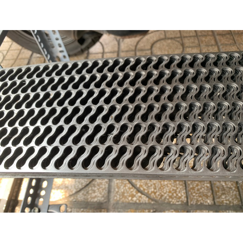 Mắc sên dày 2mm khổ 200x1200mm