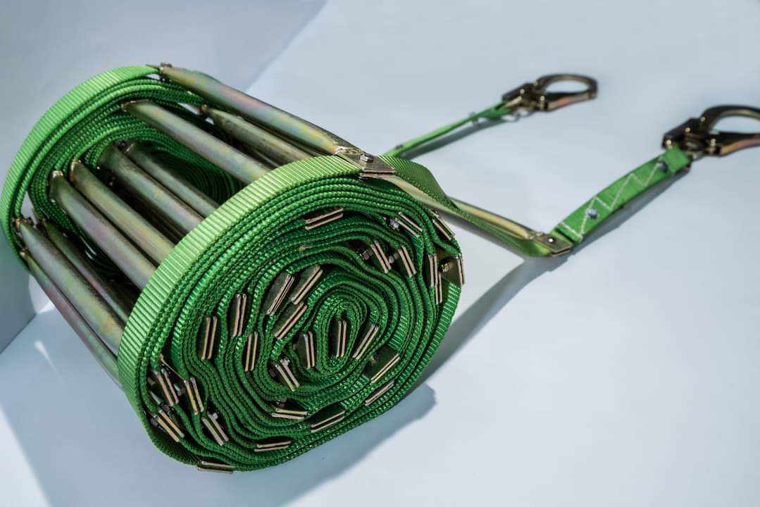Thang dây thoát hiểm dài 15m