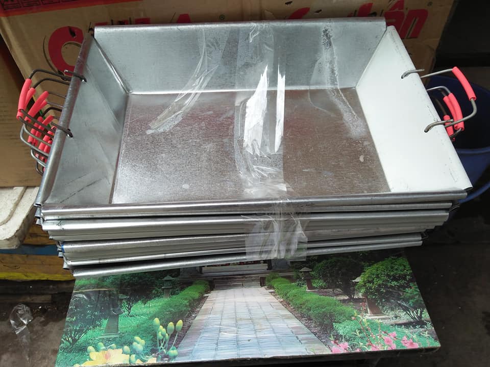 Máng Tôn Dùng Cho Gà , Vịt , Chó