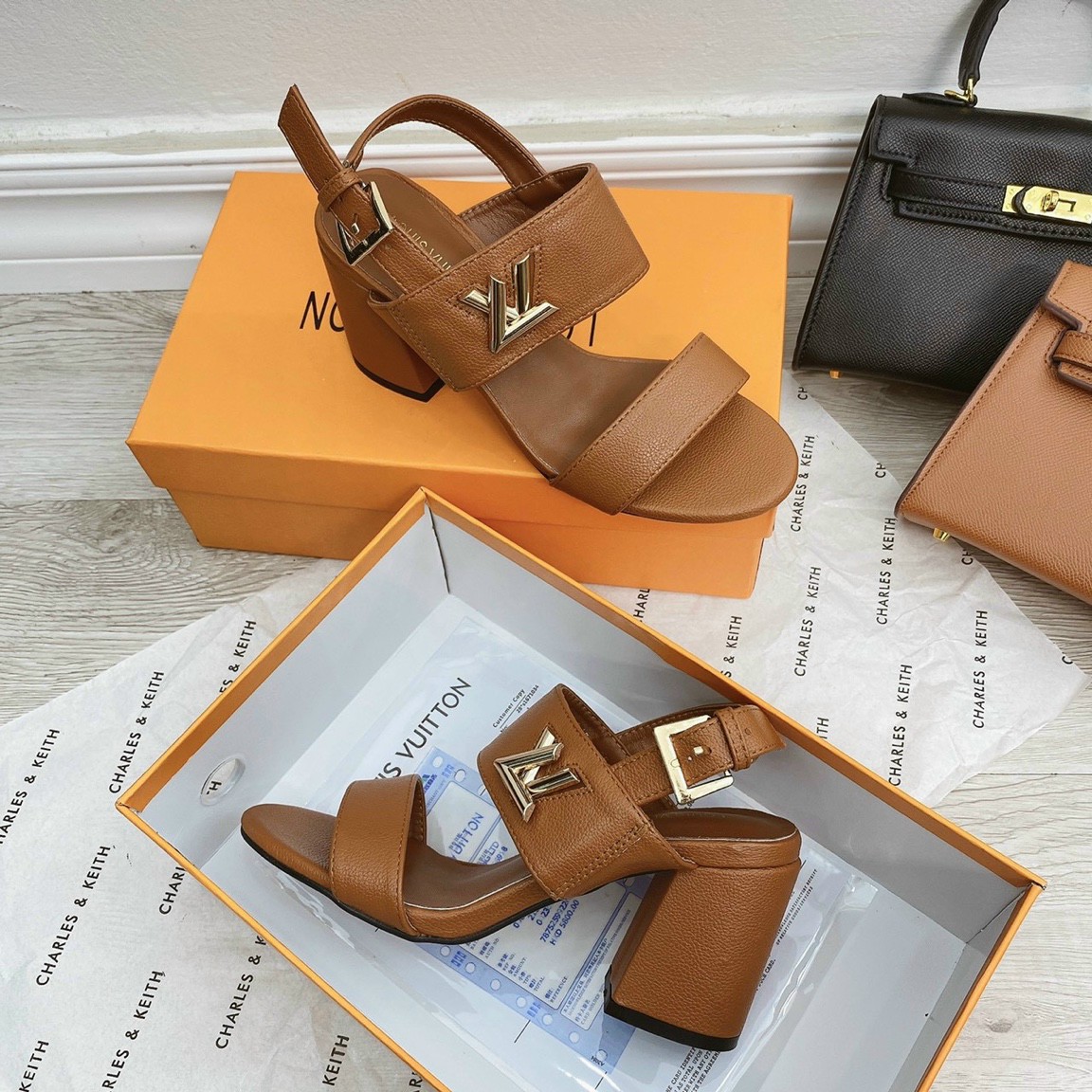 Sandal sang chảnh sịn xò fullbox