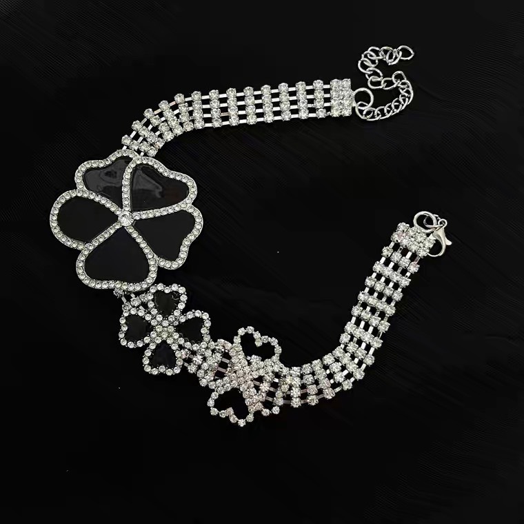 Dây chuyền, khuyên tai chocker hoa 4 lá đen