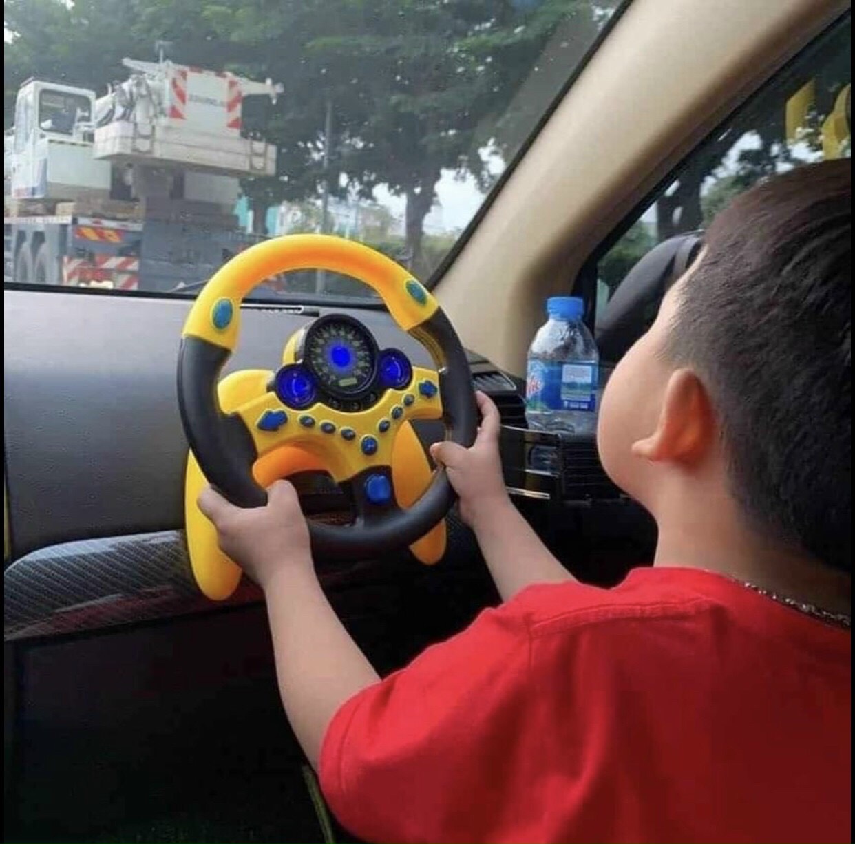 Đồ chơi vô lăng phát nhạc cho bé