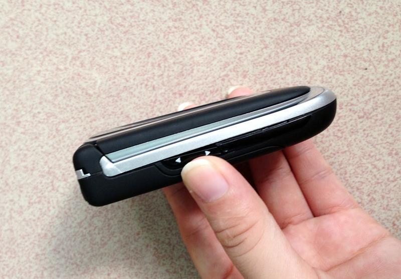 Điện thoại Nokia 6131 nắp gập (có bảo hành + miễn phí vẫn chuyển)