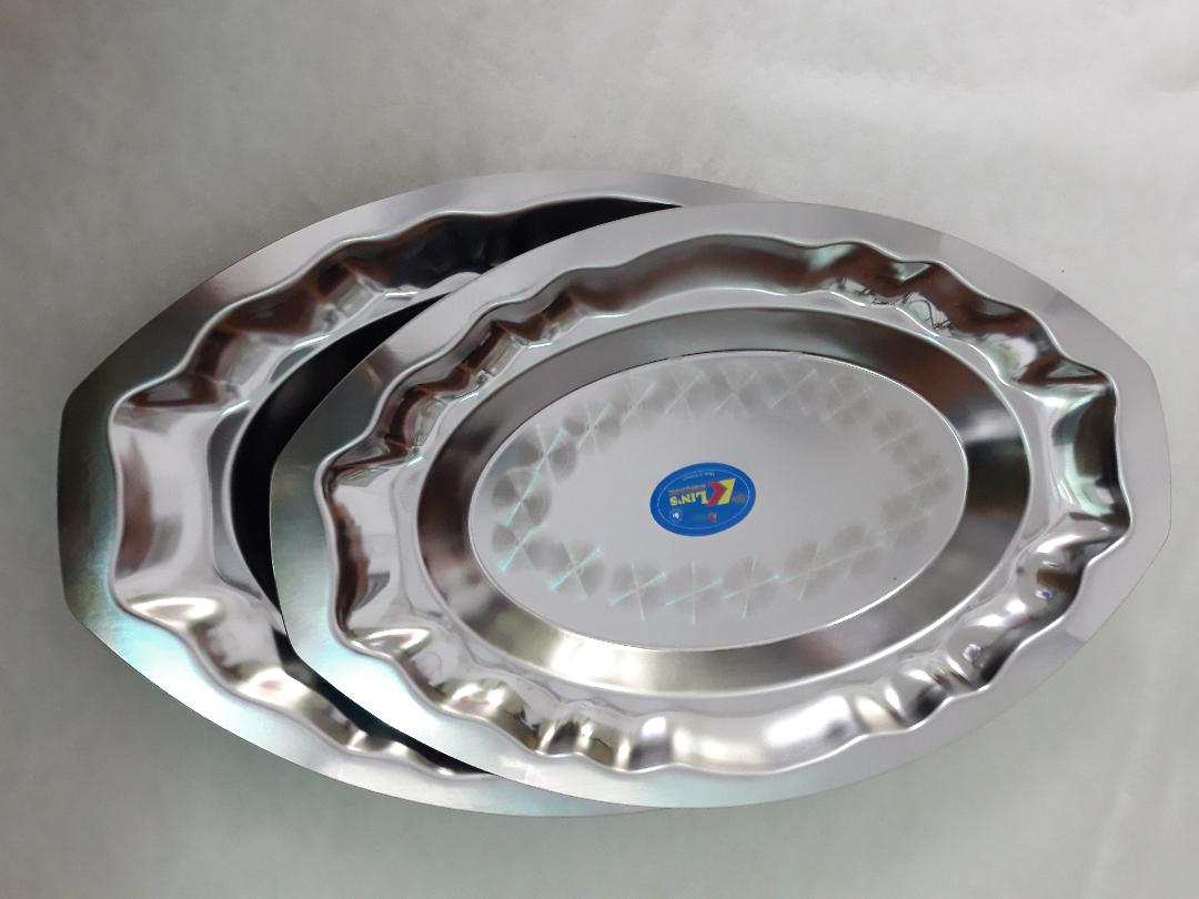 2 dĩa sâu lòng inox  23cm và 40cm.