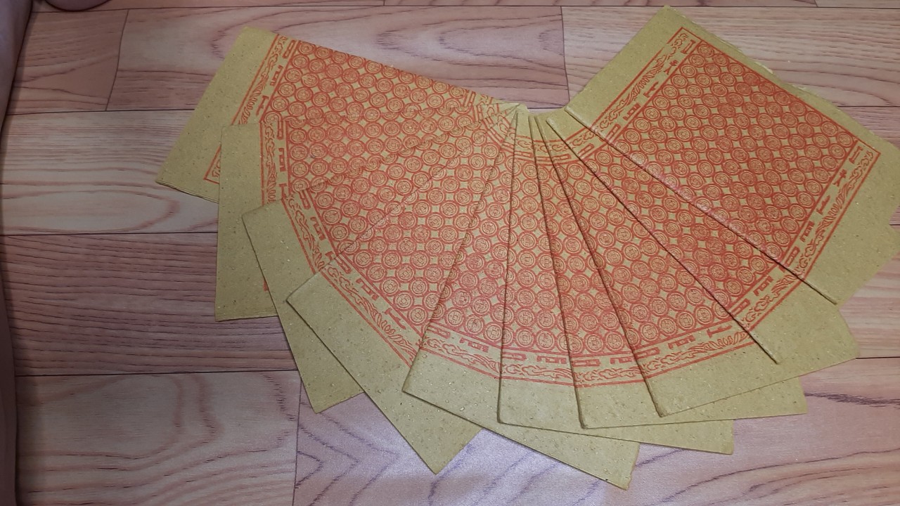 Tiền vàng lễ gấp tay 10 thếp