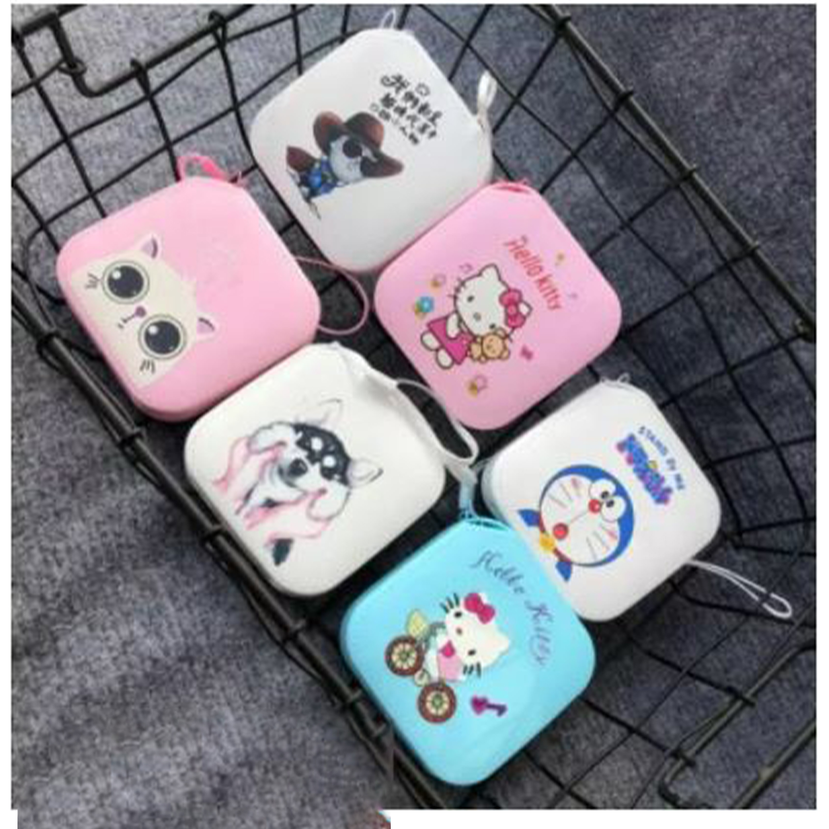[KÈM DÂY] Sạc Dự Phòng hình Hello Kitty - Doremon (Có Dây Đeo) Dễ Thương