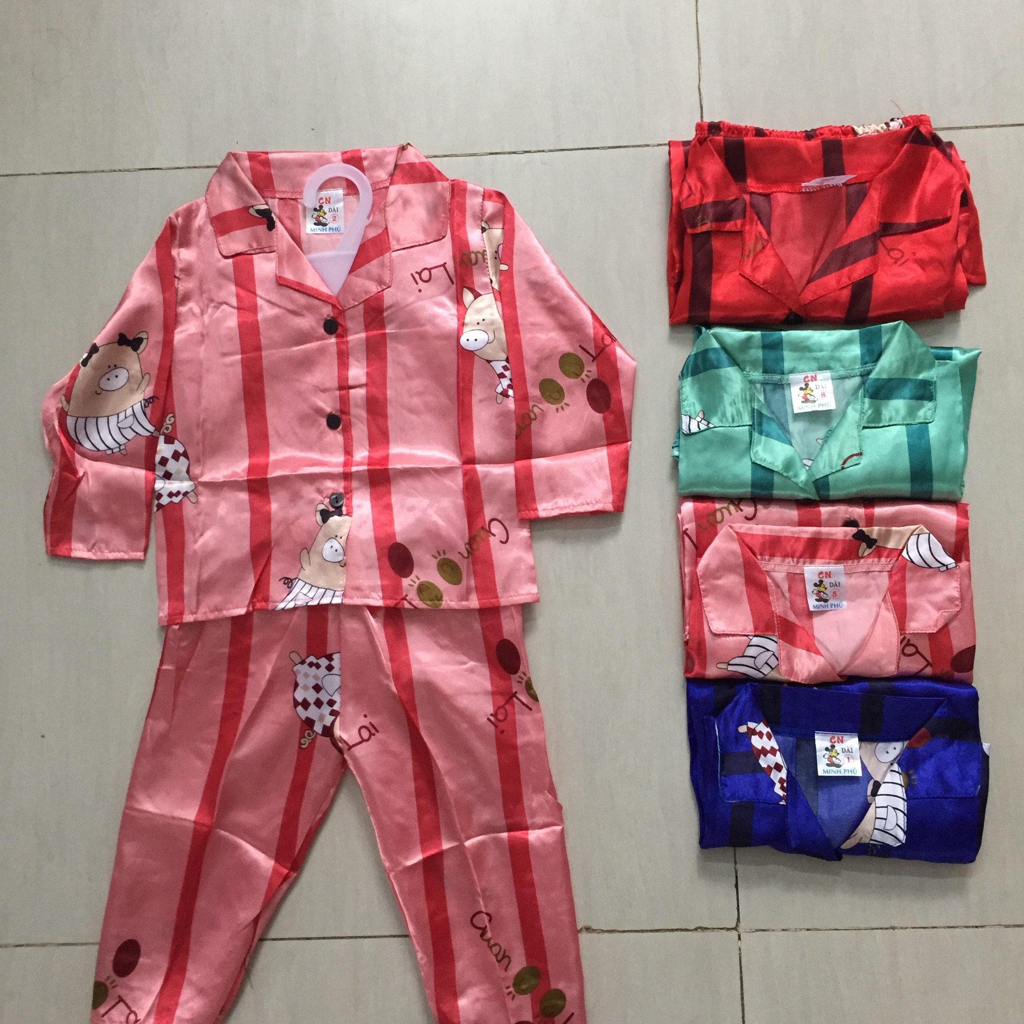 Bộ pizama dài tay cho bé
