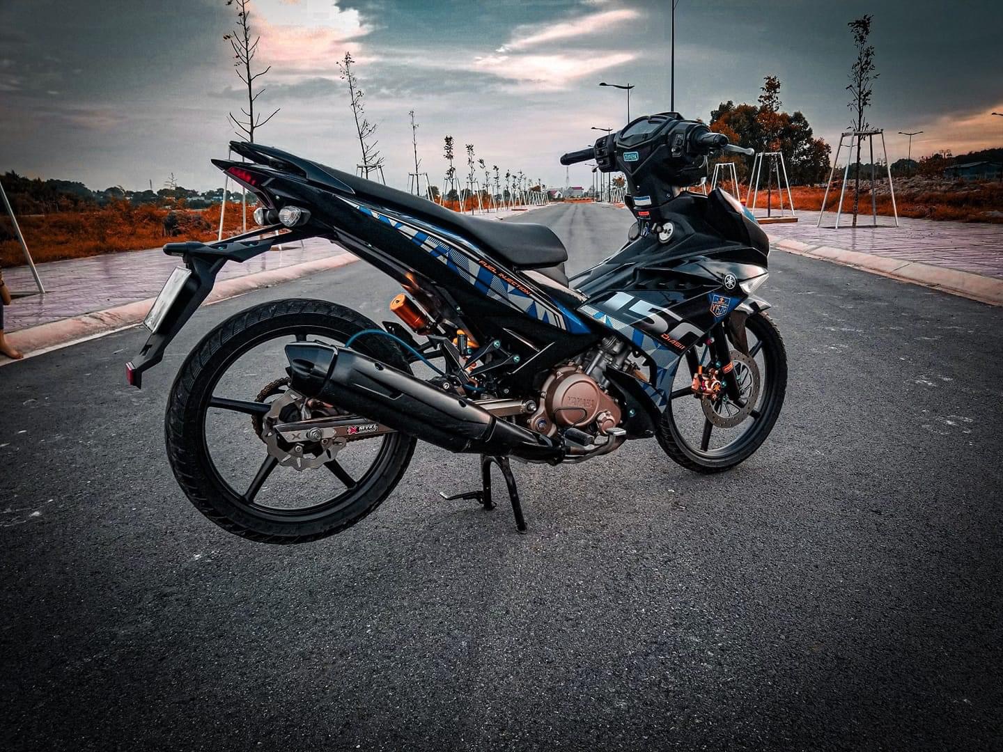 Tem rời exciter 150 dan xe đen