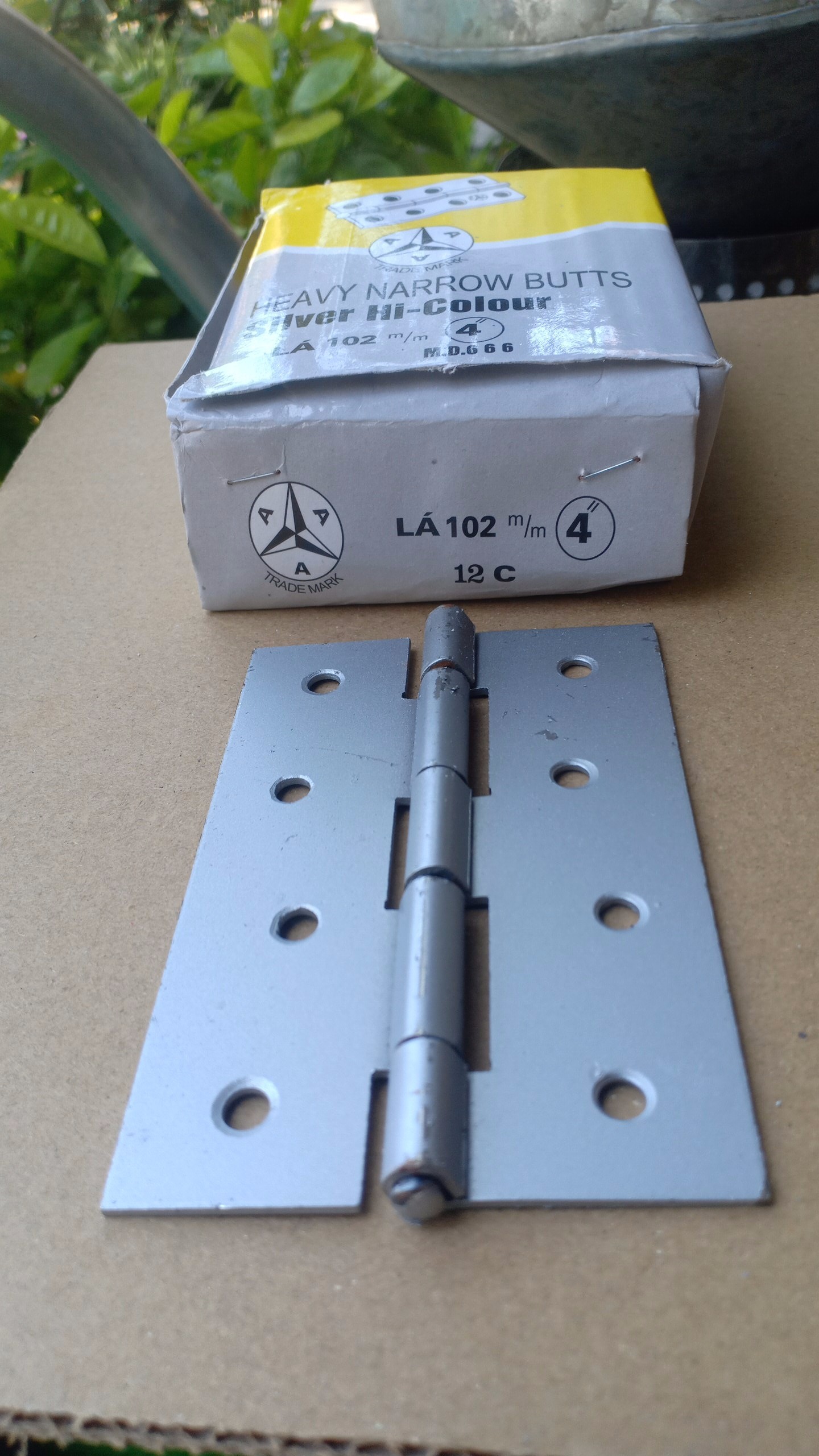 1 hộp 12 chiếc Bản lề lá sắt mạ kẽm 102mm ( số 4 )