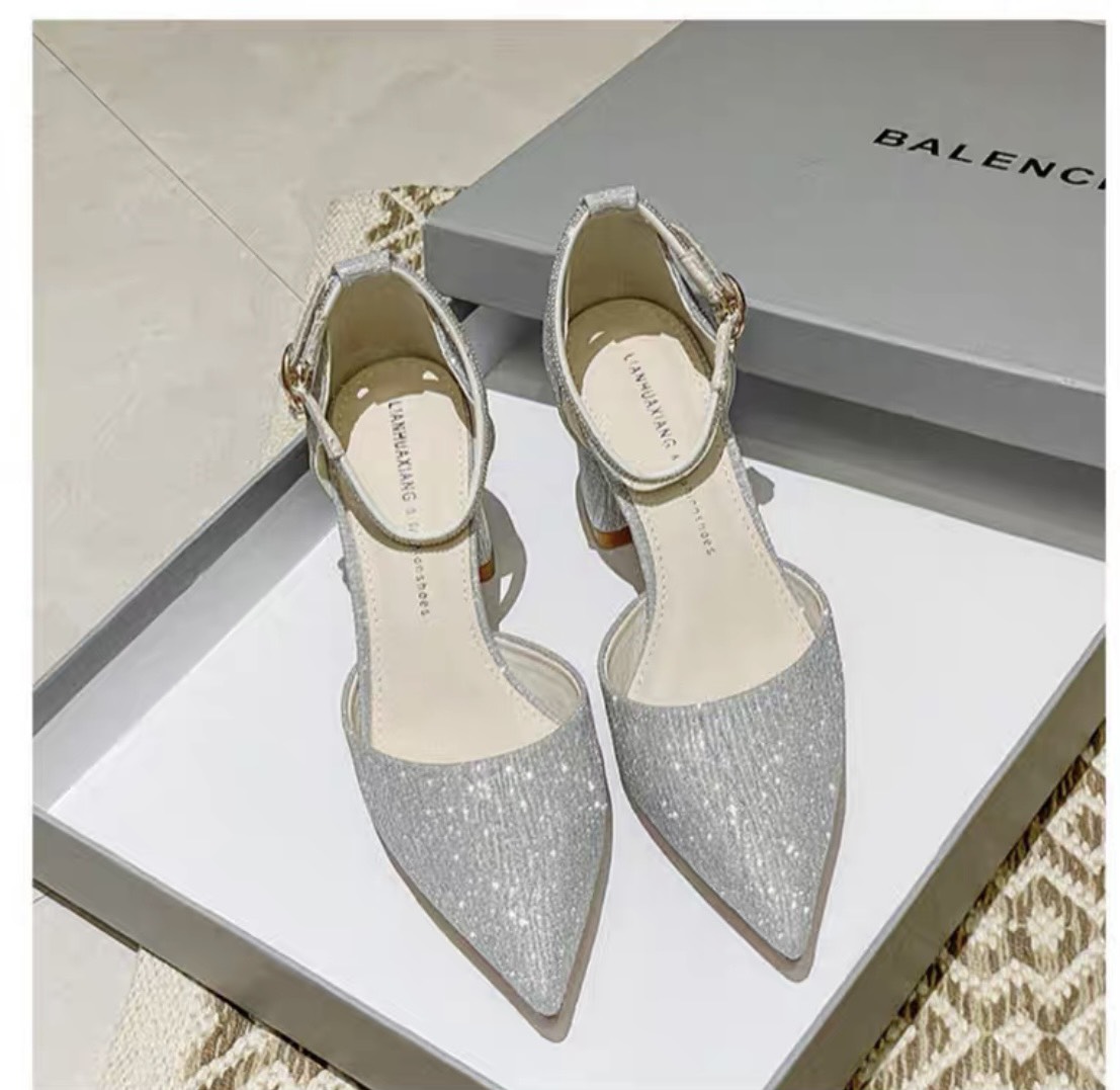Giày sandal cao gót nữ 5p bít mũi nhũ mẫu mới a8nhu