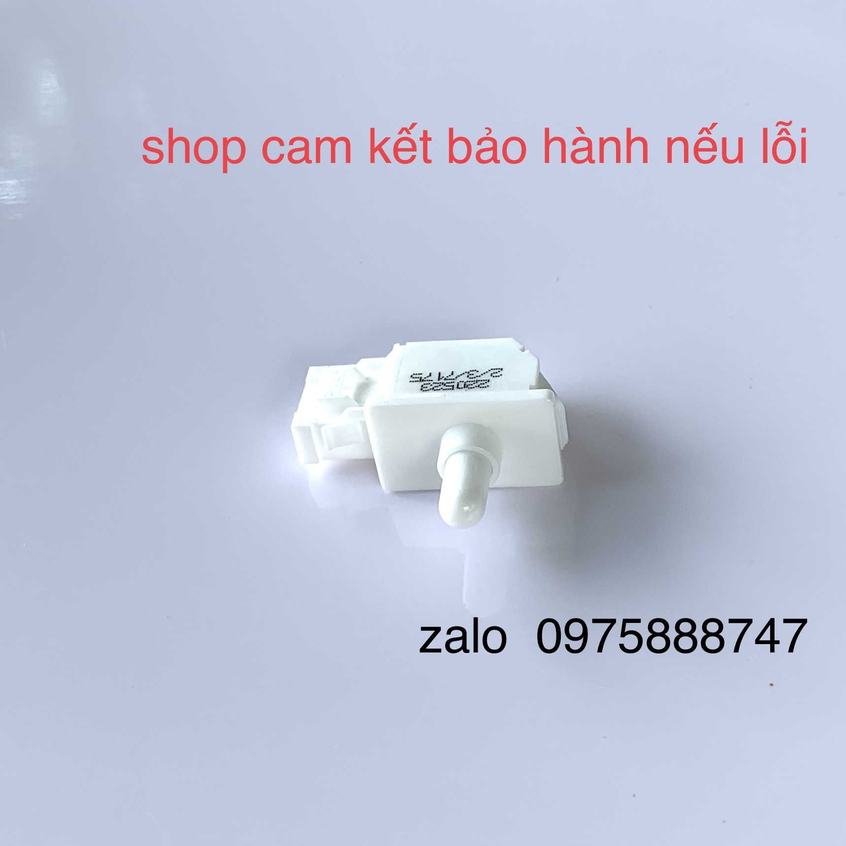 Công tắc tủ lạnh Sharp -AQUA - Hitachi  (mới 100% )