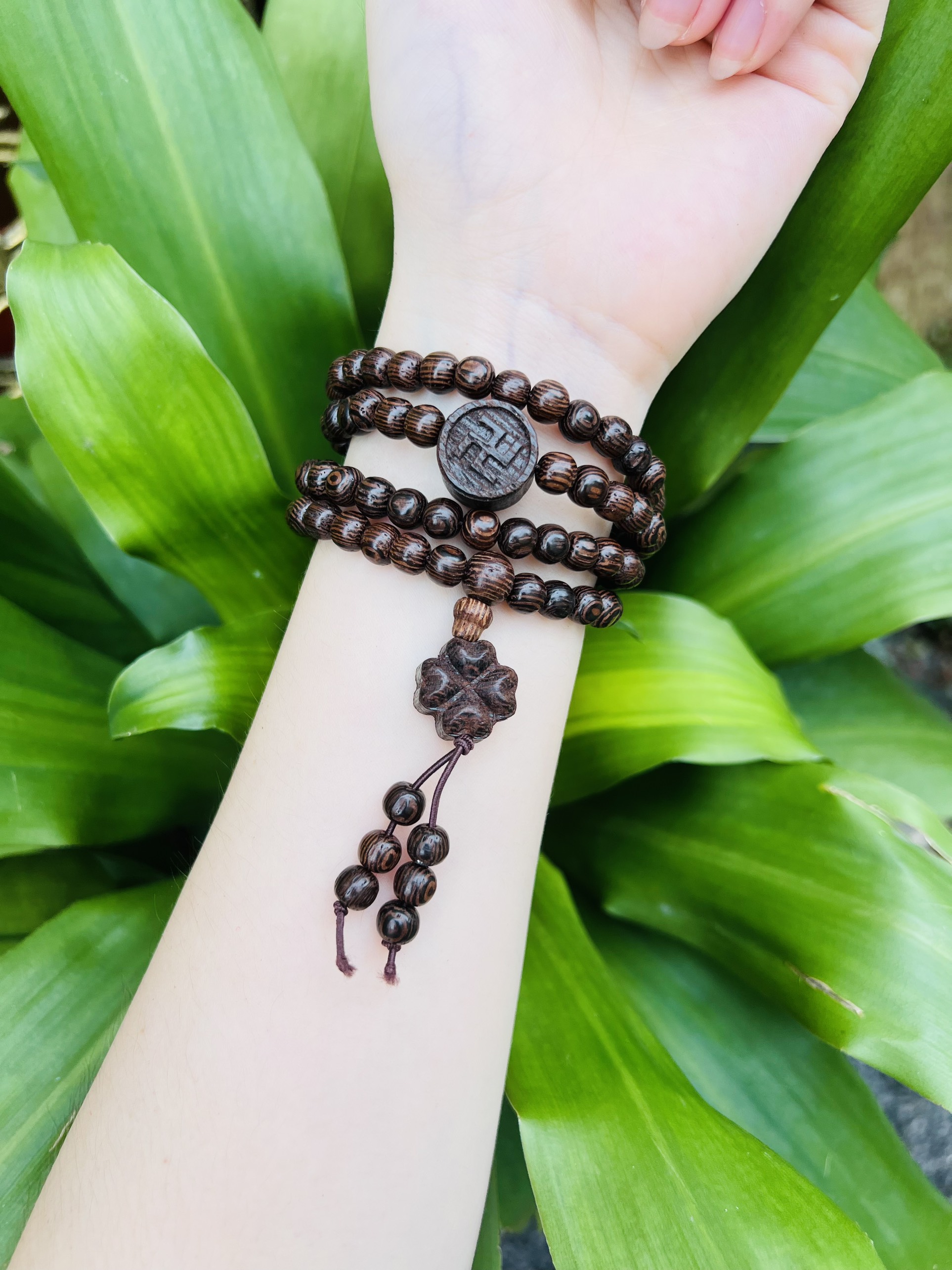 Vòng Tay Trầm Hương, Chuỗi Vòng 108 Hạt Trầm Mix Thần Tài, Hoa Sen 6li nhiều mẫu