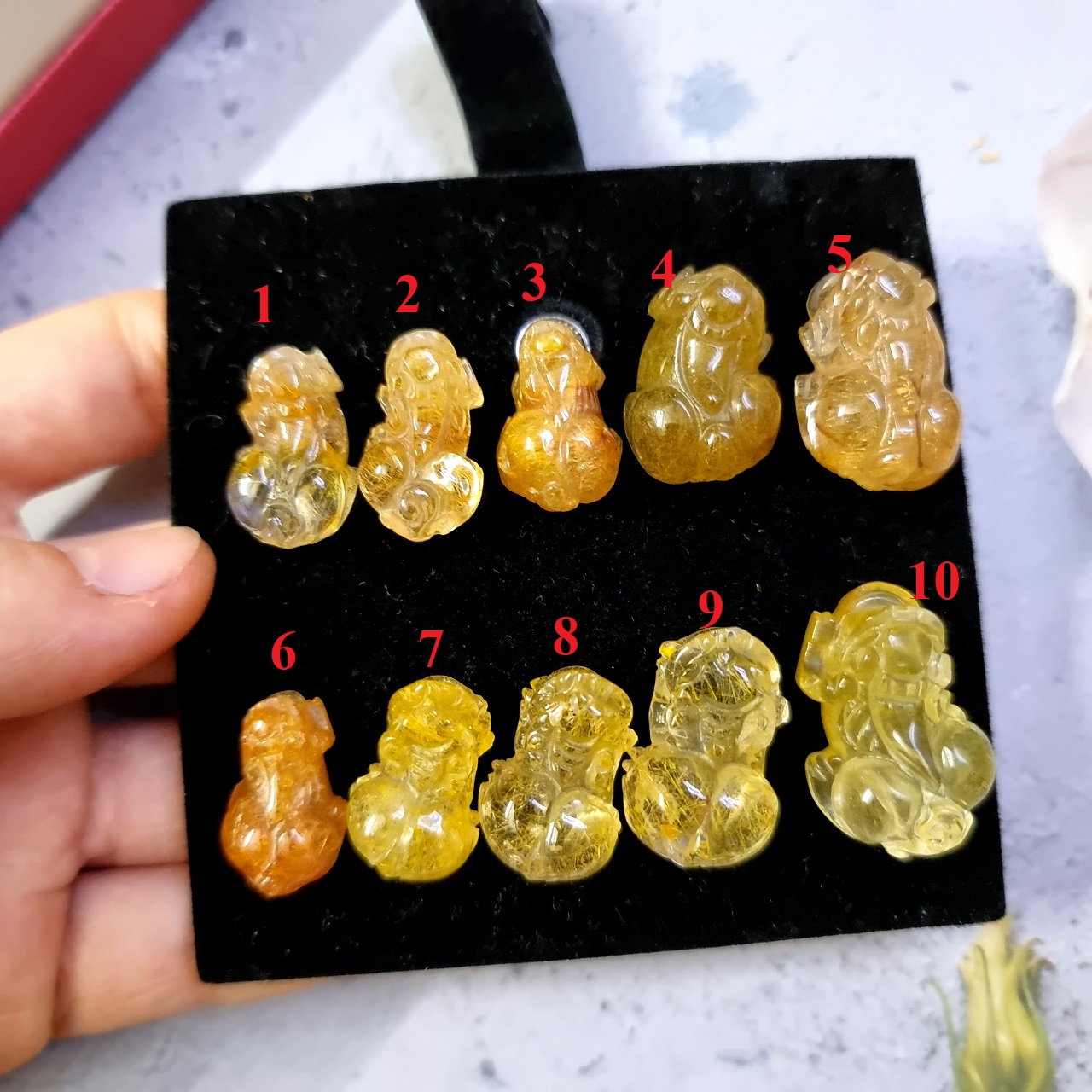 Mặt dây chuyền tỳ hưu nở hậu mông to chiêu tài lộc thạch anh tóc vàng loại đẹp