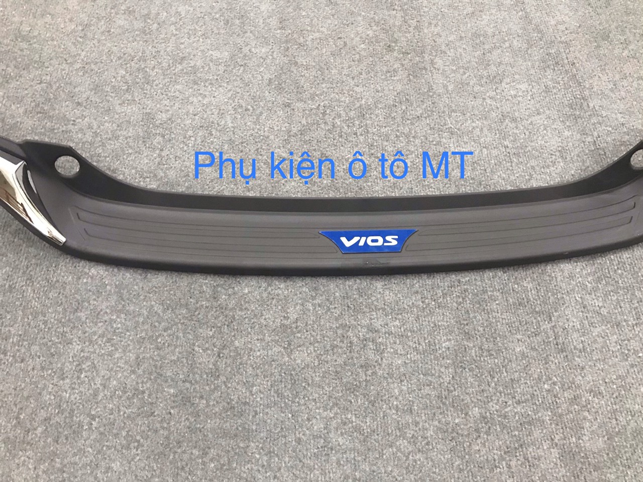 BẬC CỐP VIOS 2014-2018 nhựa
