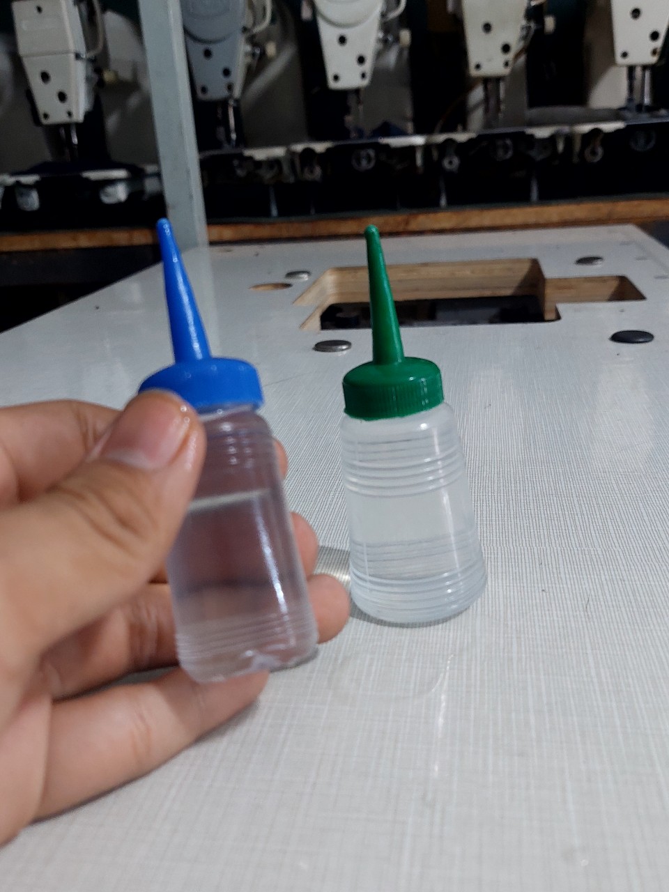 dầu máy may trắng chai nhỏ tốt