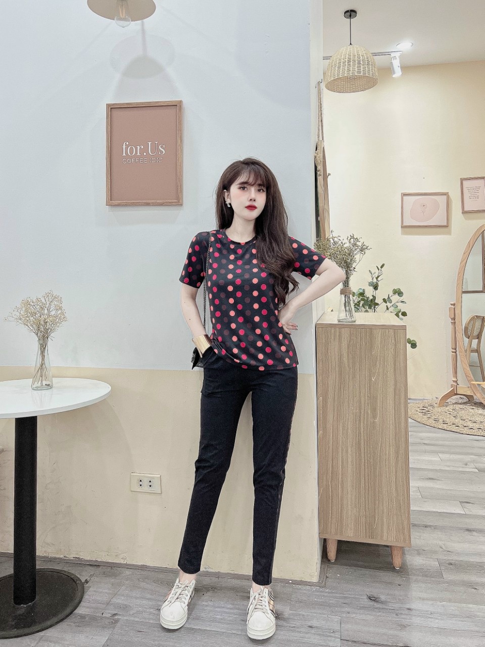 Đồ bộ dài thun cotton dáng thể thao chấm bi màu (2 màu: đen, kem)