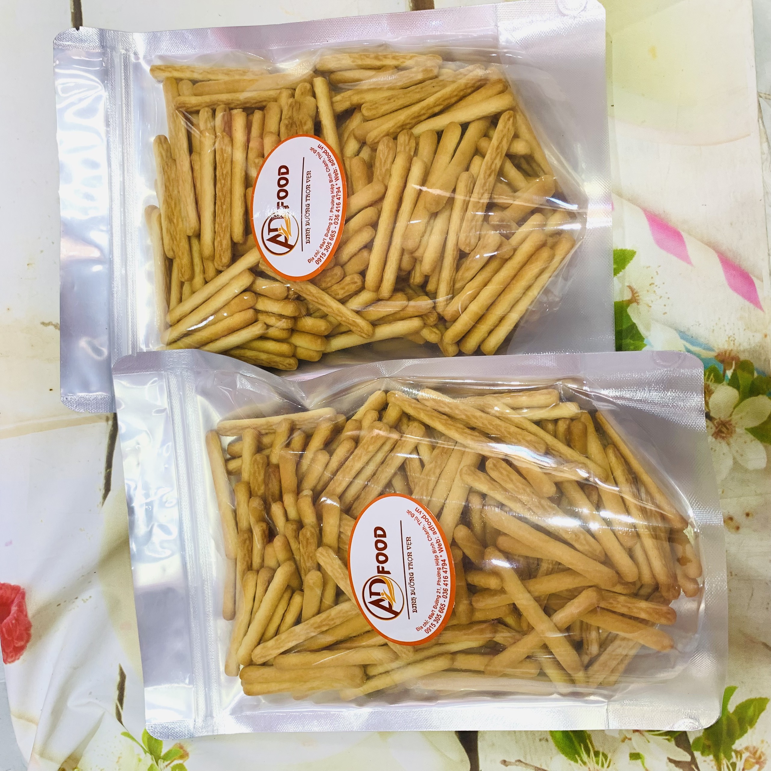 1kg banh quy đũa bơ sữa
