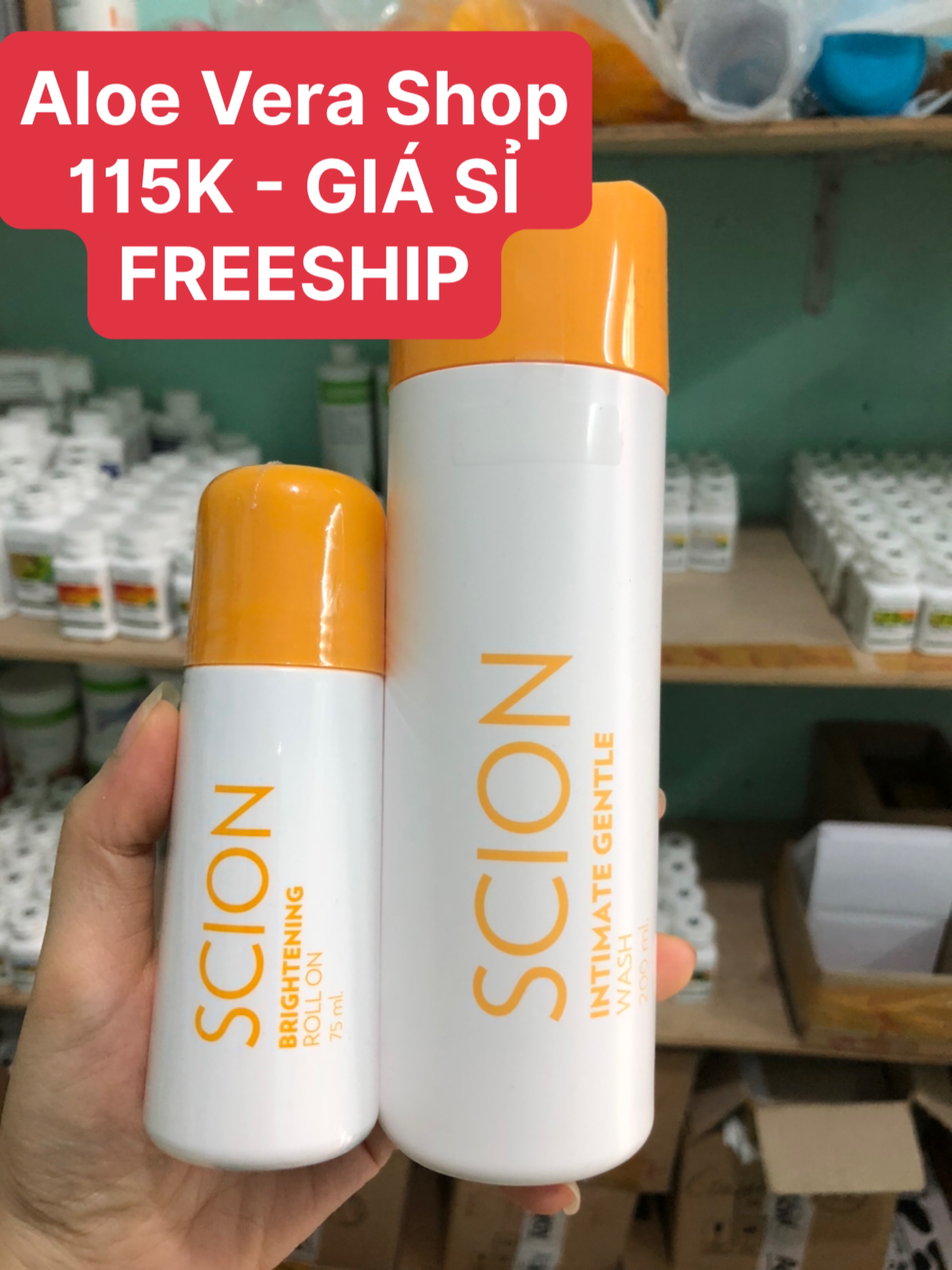 Combo dung dịch vệ sinh scion+ chai lăn khử mùi trắng da scion nuskin