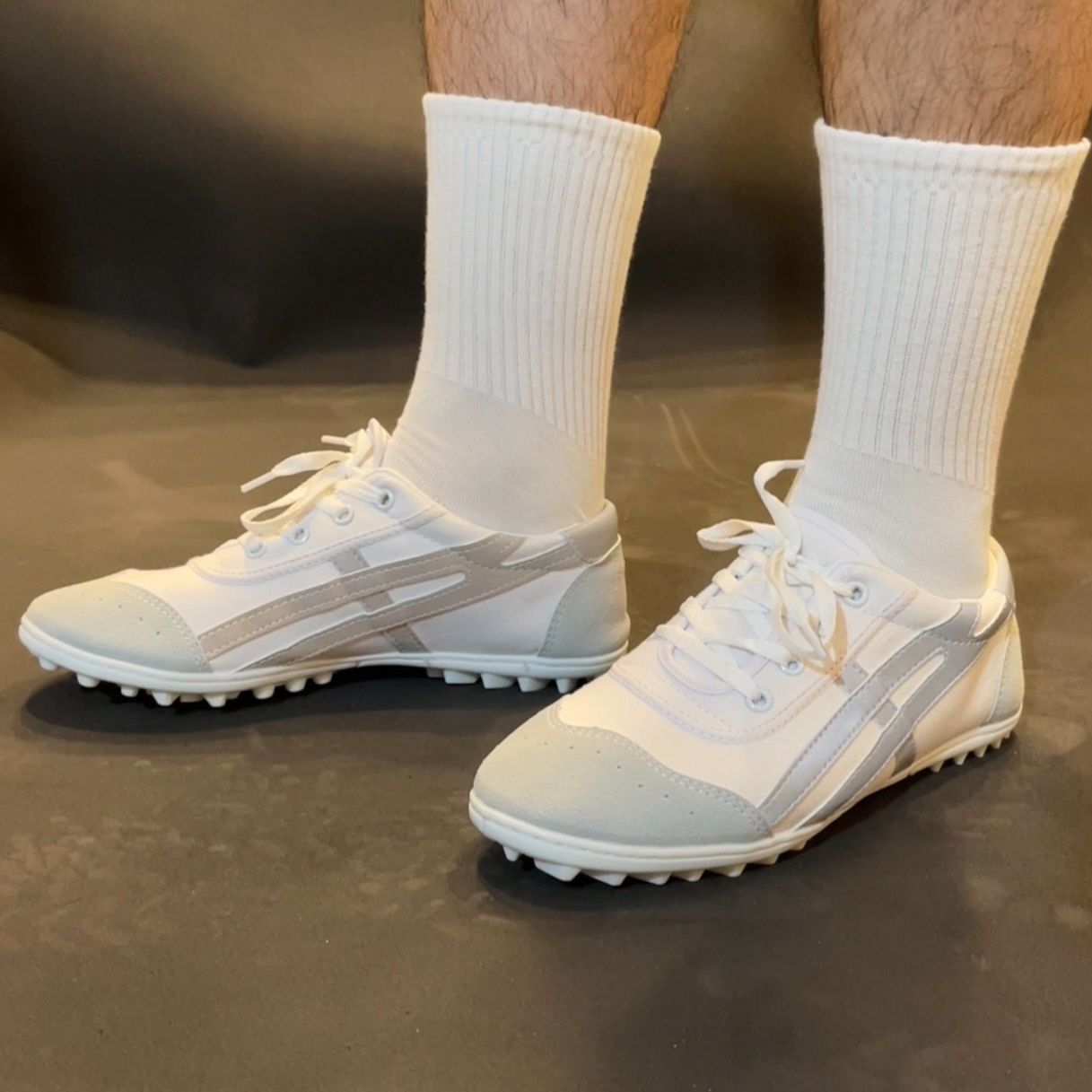 Bata ráp đế Giày chuyên dụng cho bóng đá Khâu Đế