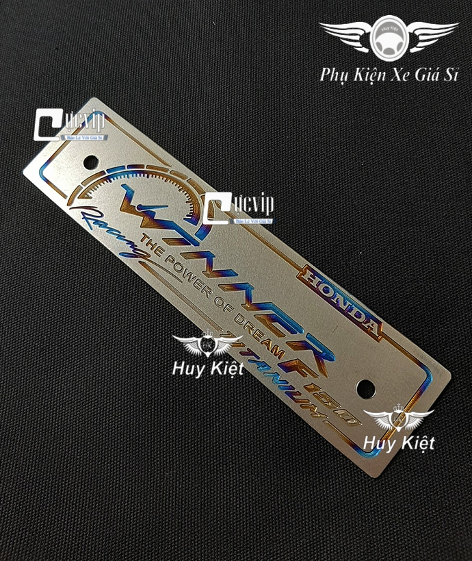 [HCM]Bảng Tên Winner Titan (Mẫu Titan Khò) MS3481